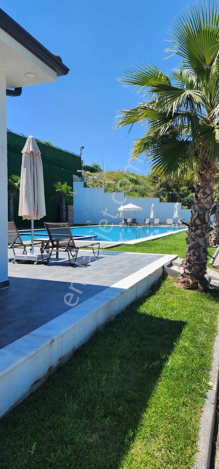 Remax Anka'dan Bahçeli Yaşam Sitesinde Geniş Bahçeli Villa - Görsel 11