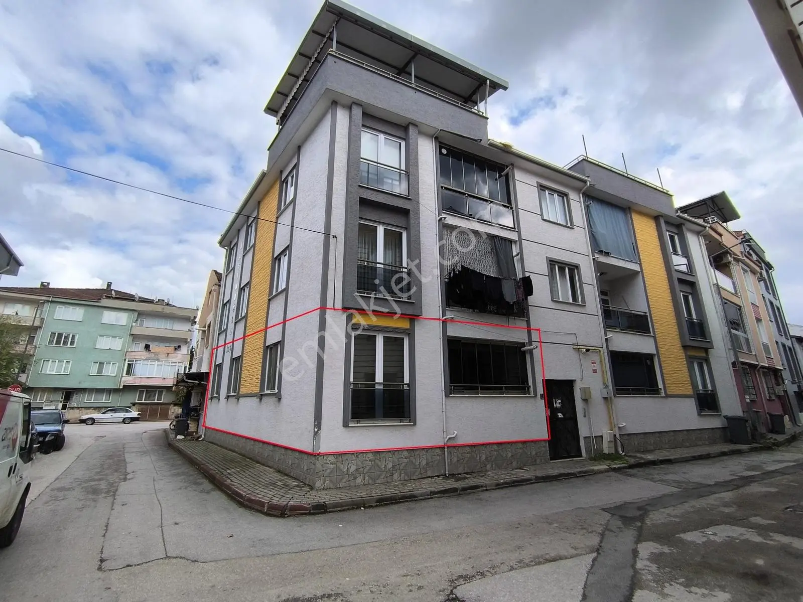 Kariyer'den Hamidiye Mah Yüksek Giriş 2+1 Satılık Daire (85 M²)