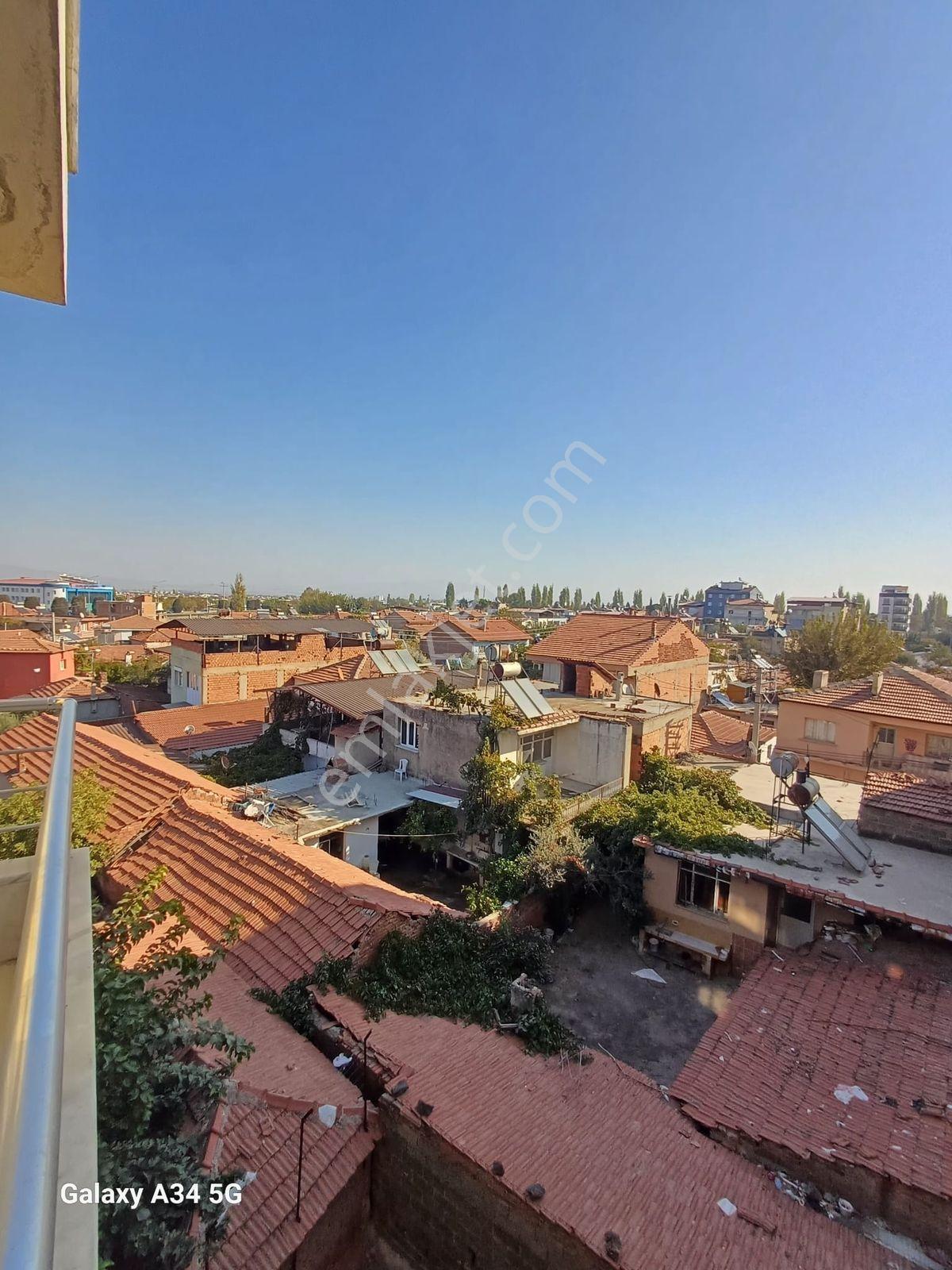 Satılık Kırvelide 1+1 65 M2 Full Eşyalı Kombili Balkonlu Ara Kat - Görsel 7
