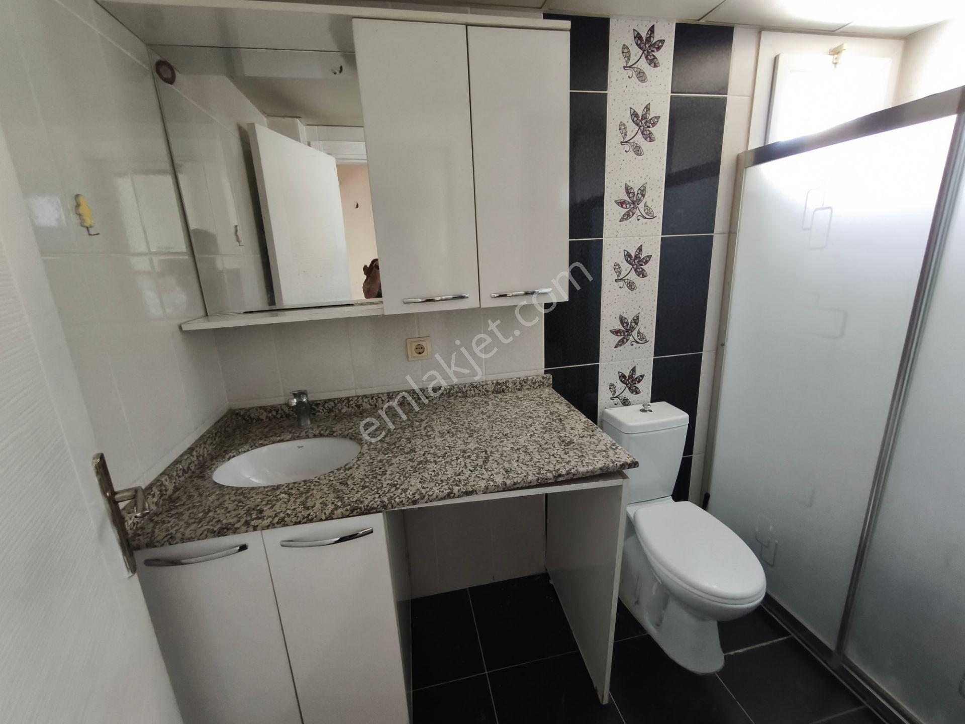 Kuruçeşme Mahallesi Üniversite Yürüme Mesafesinde Kiralık 1+1 - Görsel 17