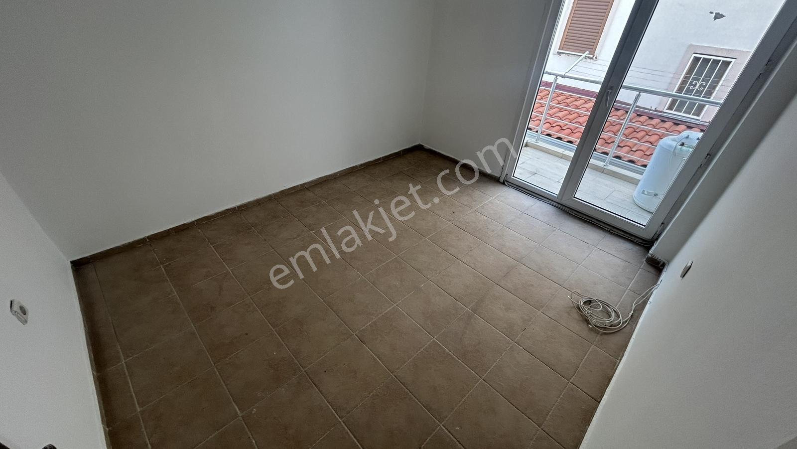 Kiralık Daire Denize 50 Metre Uzaklıkta - Görsel 3