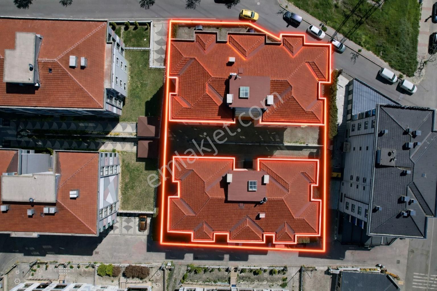 Redstone'dan Alipaşada Önü Açık Geniş Aypark Sitesinde 3+1 Daire - Görsel 19