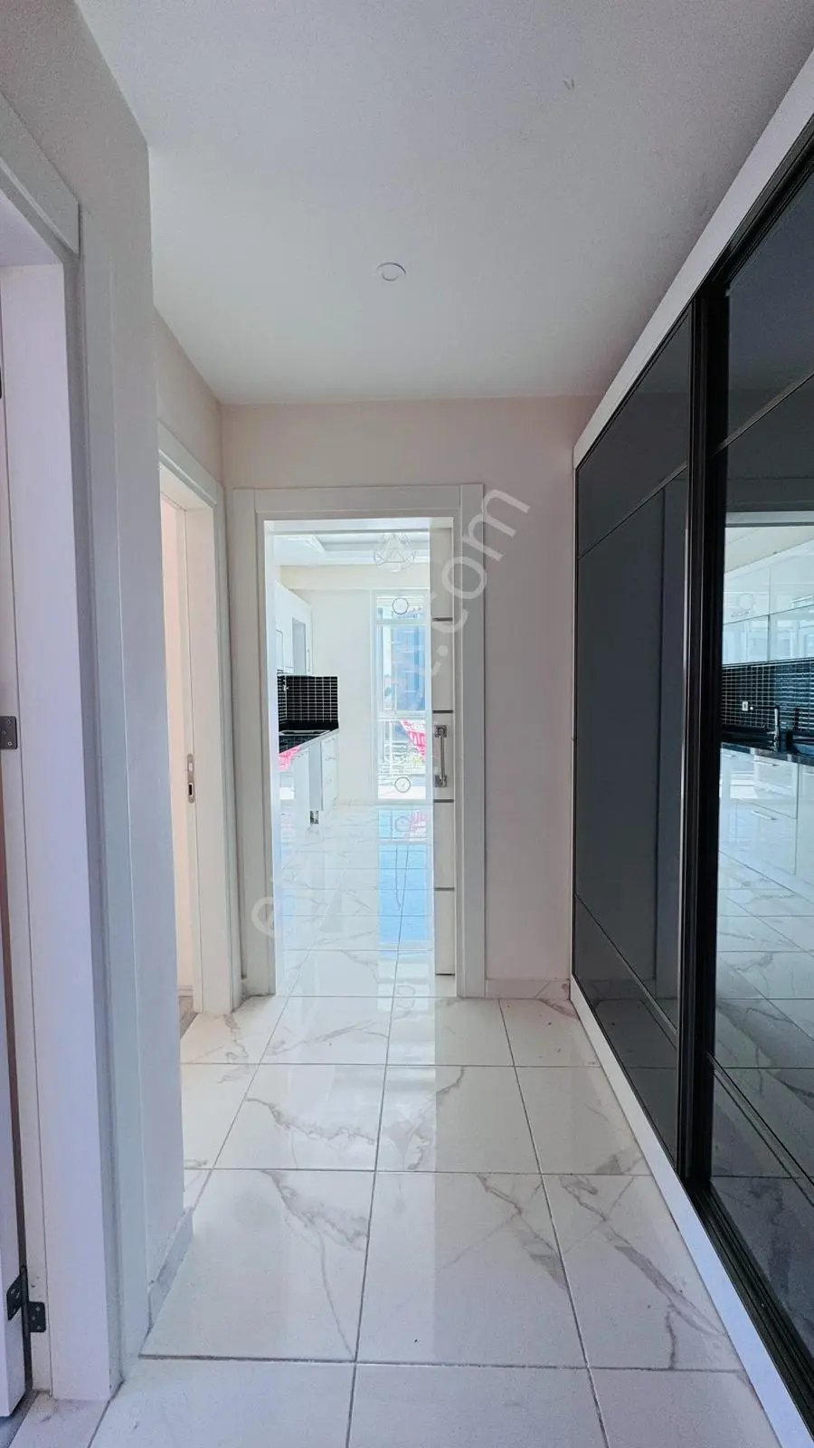 Redstone'dan Alipaşada Önü Açık Geniş Aypark Sitesinde 3+1 Daire - Görsel 2