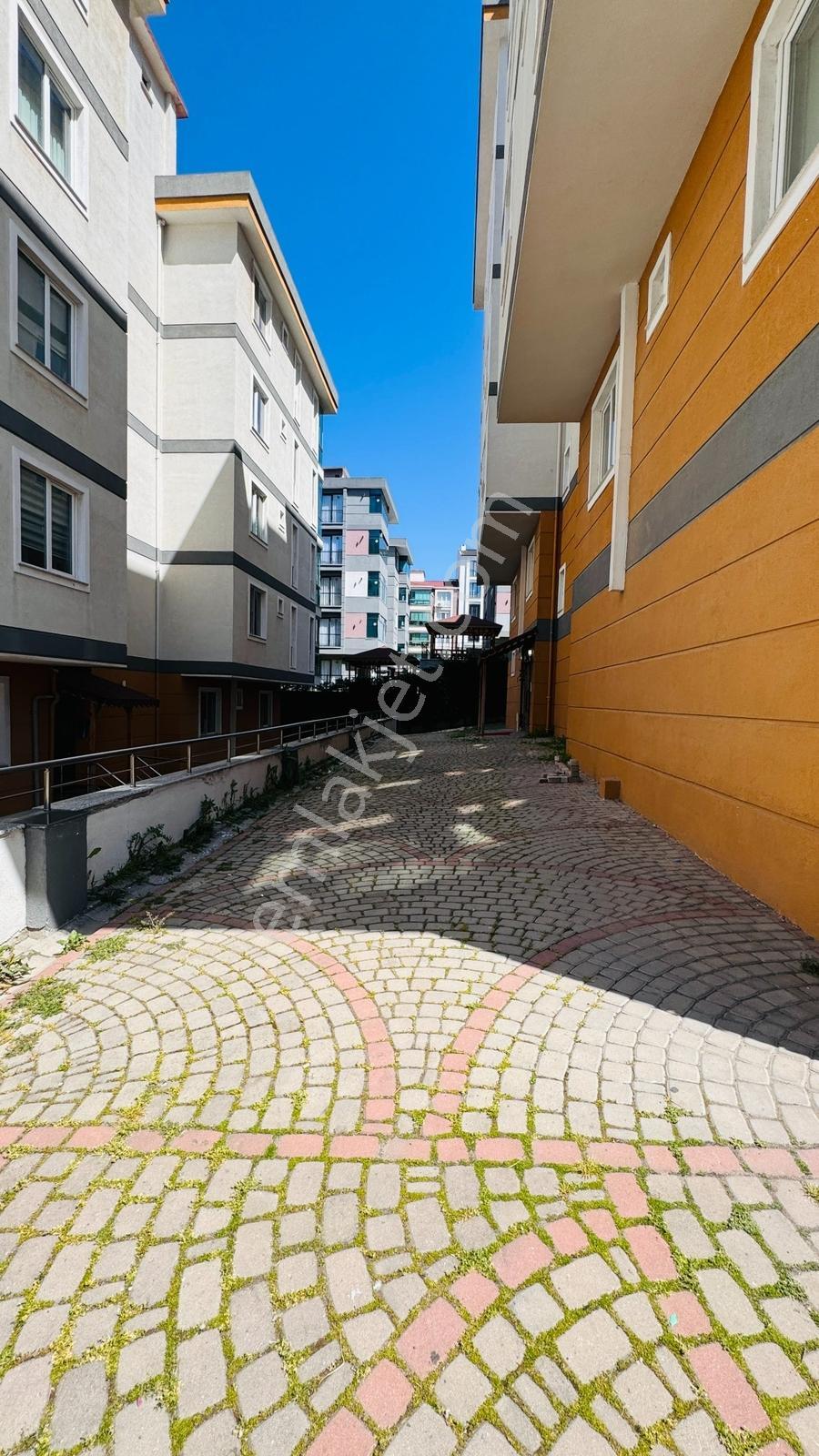 Redstone'dan Alipaşada Önü Açık Geniş Aypark Sitesinde 3+1 Daire - Görsel 10