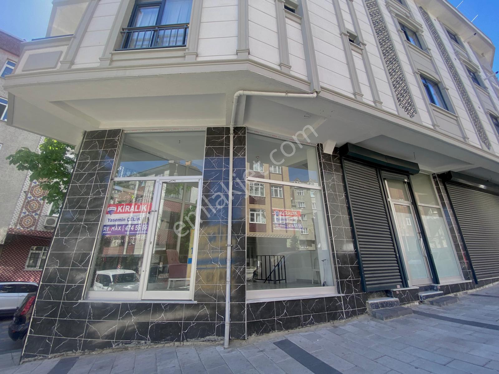 Re/max’tan Köşe Konumlu Yüksek Tabela Değerli Kiralık Showroom & Mağaza - Görsel 10
