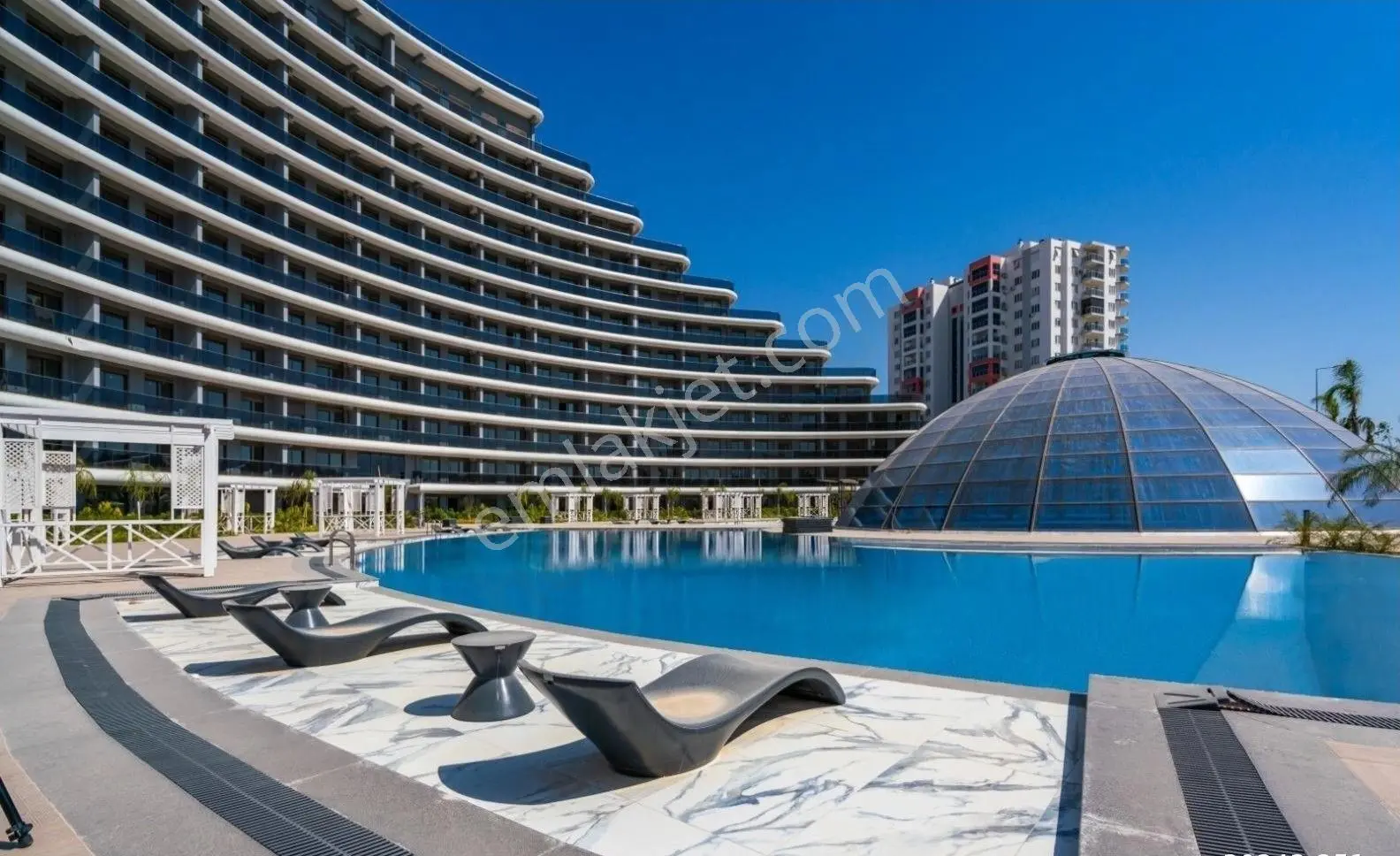 Antalya Altıntaş'ta Özel Havuzlu Ultra Lüx 1+1 Eşyalı Rezidans!!