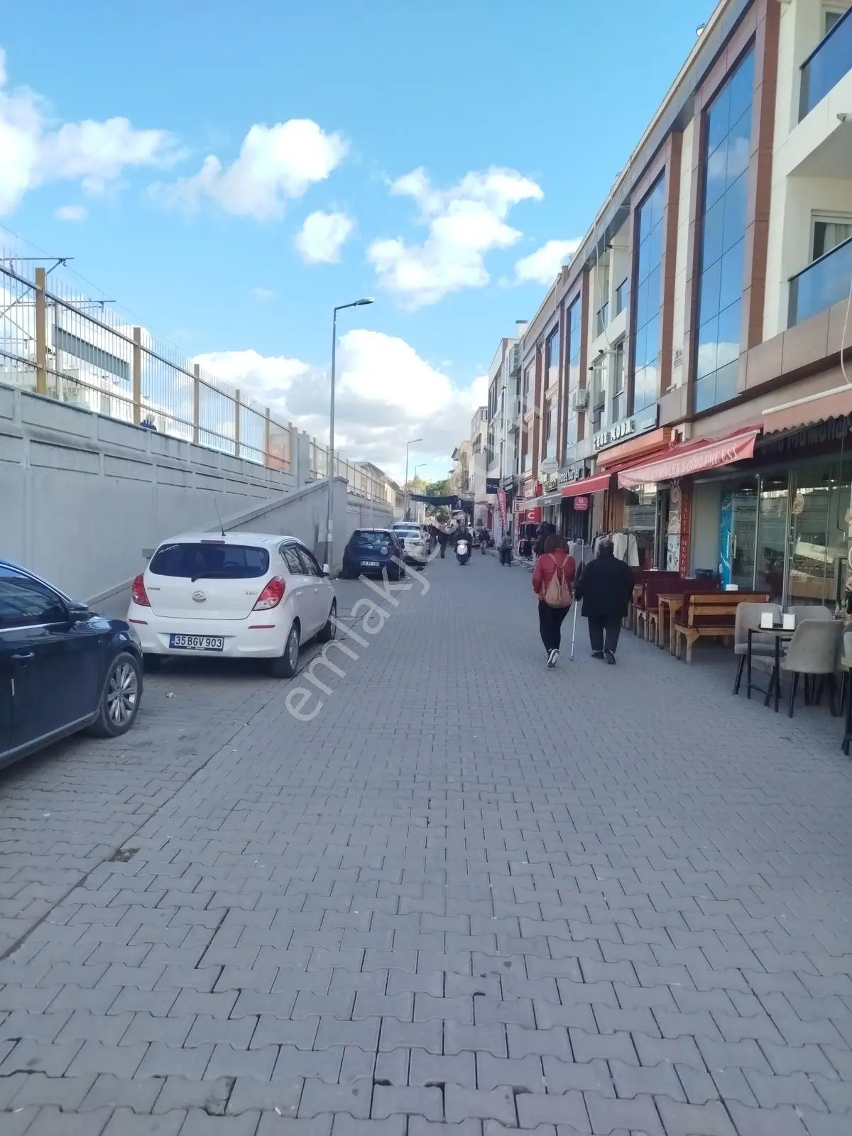 Çiğli Bölge Hst. Ve İzban Karşısı Önü Açık İki Cepheli 1+1 - Görsel 4