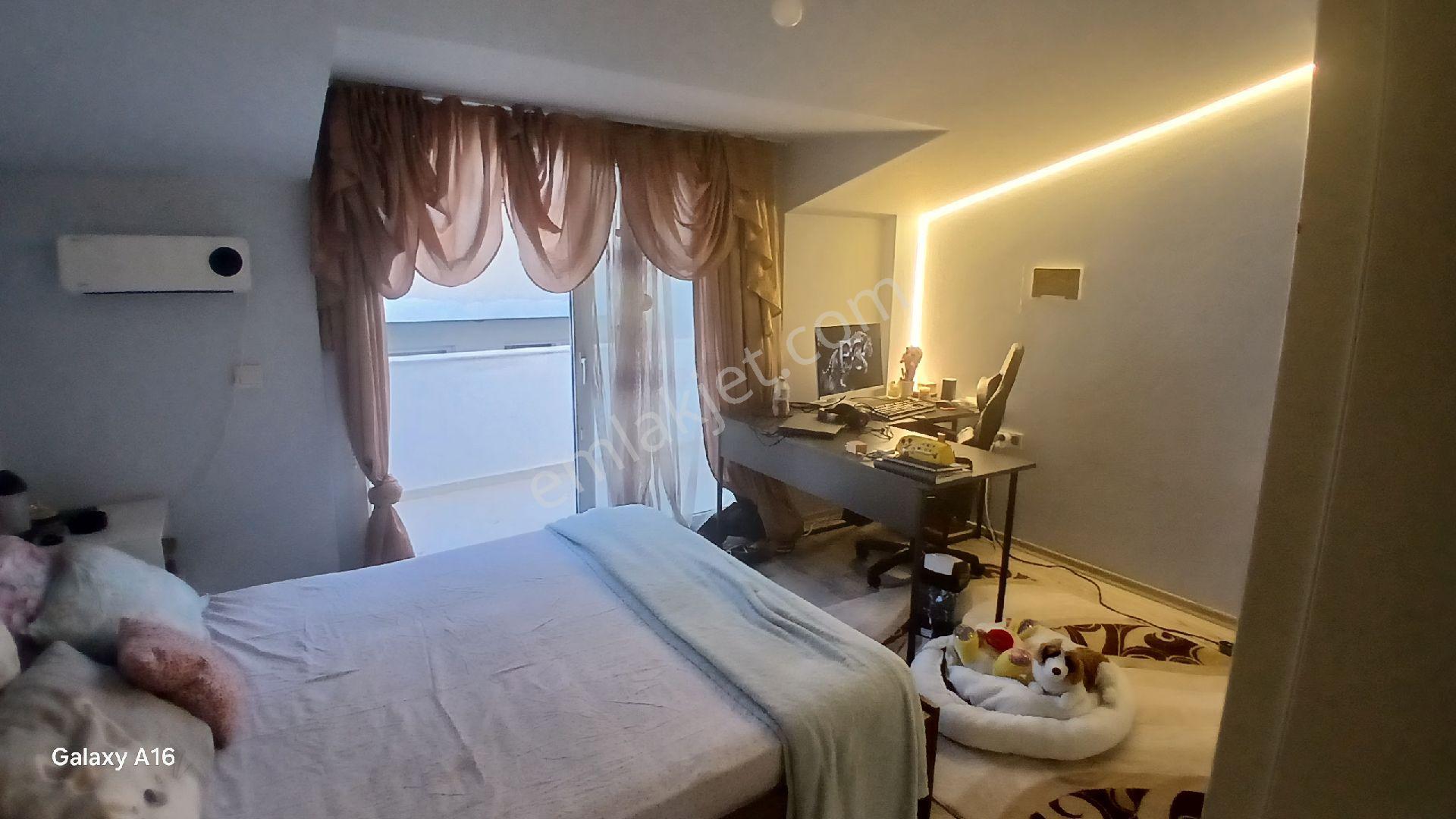 Kuşadası Sahilde 2+1 Eşyalı Satılık Dubleks - Görsel 6