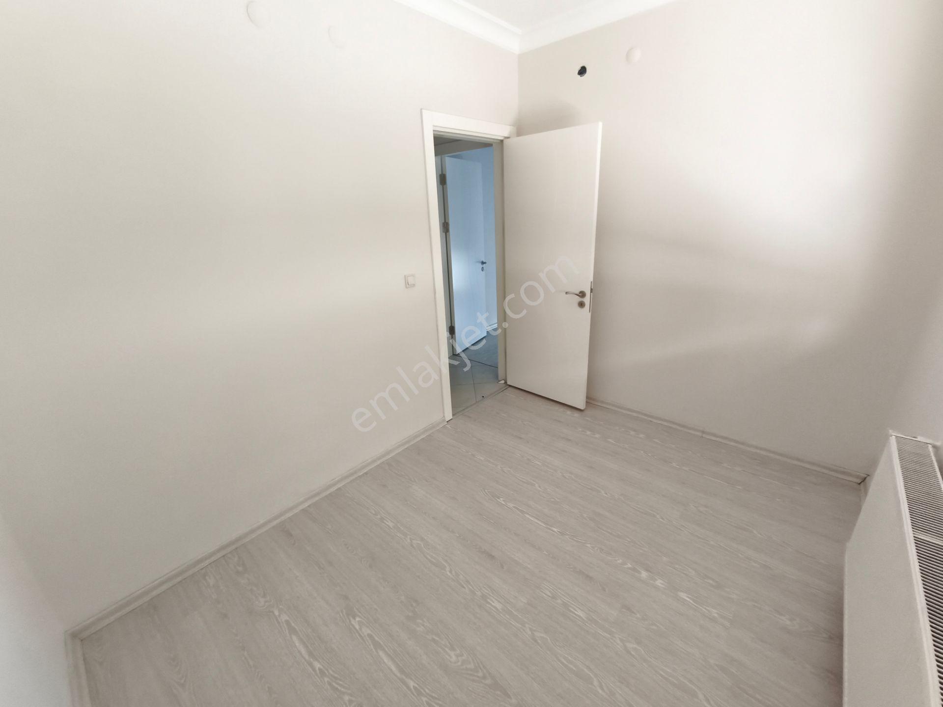 Irmak Mahallesi Merkezi Konumda Arakat 3 Cephe Satılık 3+1 Daire - Görsel 22
