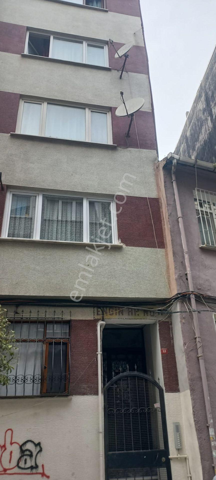 Şişli Değirmen Sokak'da Fırsat 1.kat Daire K.uygun - Görsel 13