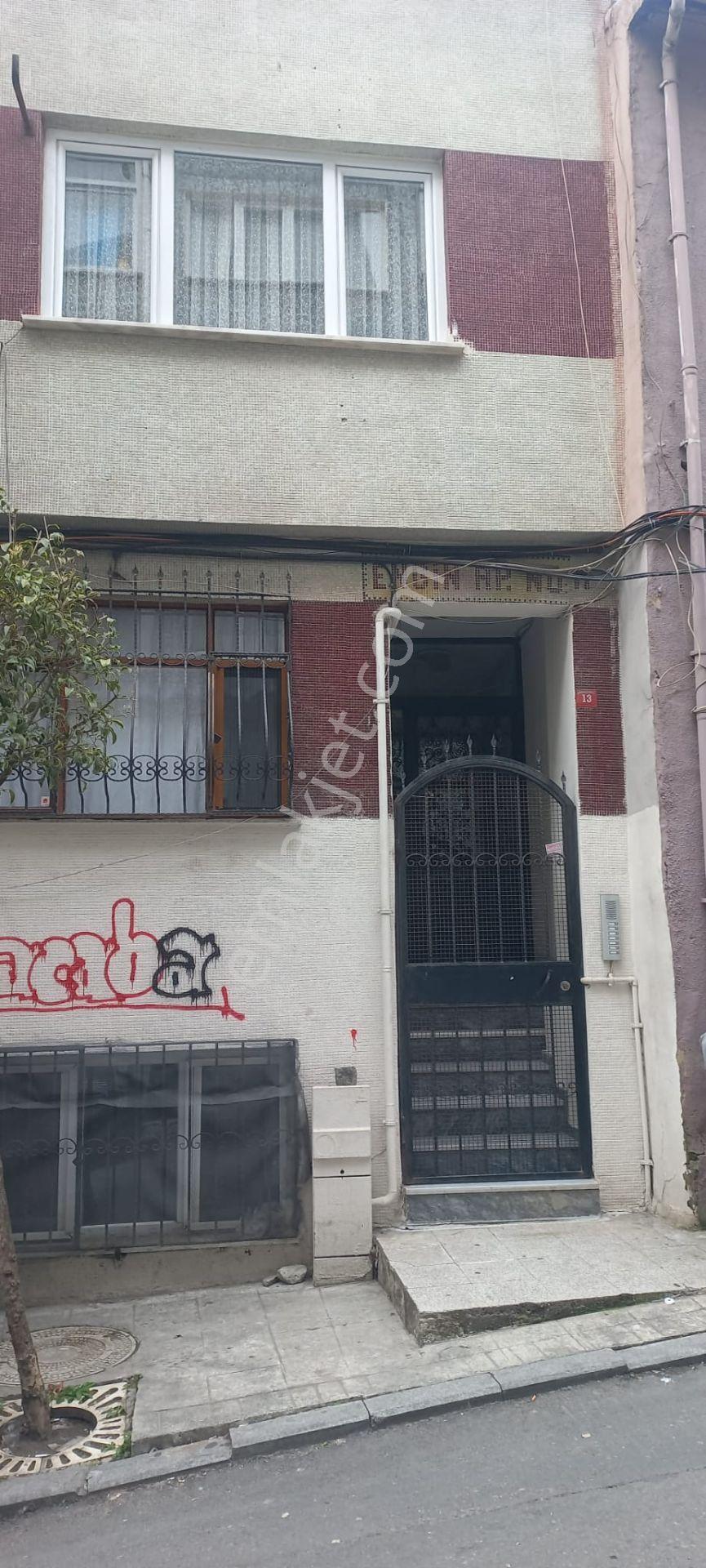 Şişli Değirmen Sokak'da Fırsat 1.kat Daire K.uygun - Görsel 12