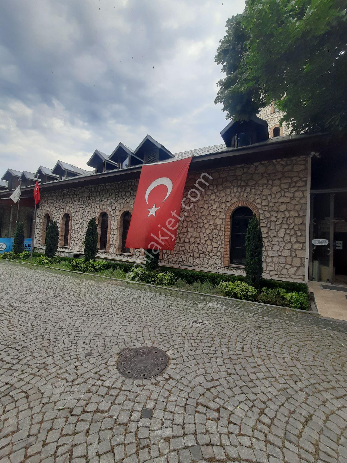Sahibinden. Hayat Park 4 Elite House Sitesi Havuz Ve Şehir Manzaralı Ön Cephe Güney 1+1 65m2 Daire - Görsel 12