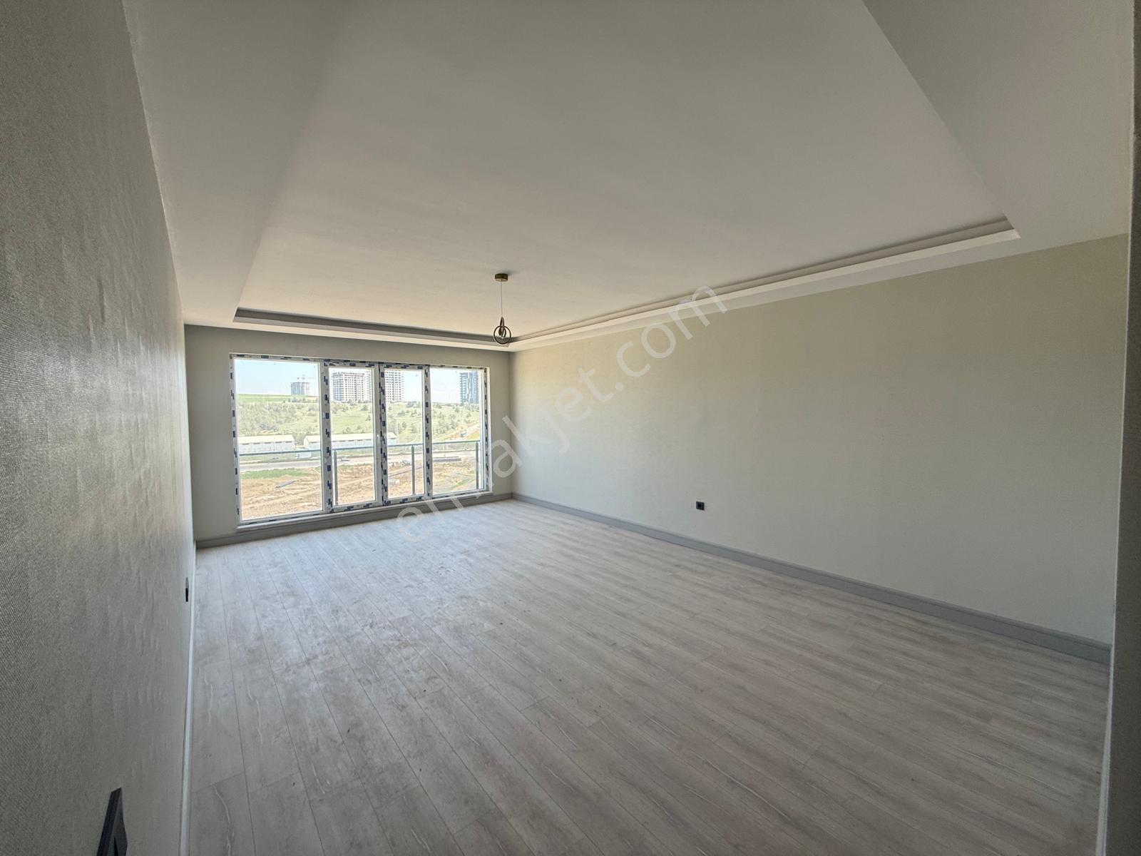Yenimahalle Susuz Orhanlar Sitesi'nde Geniş 4+1 Satılık Daire - Görsel 33