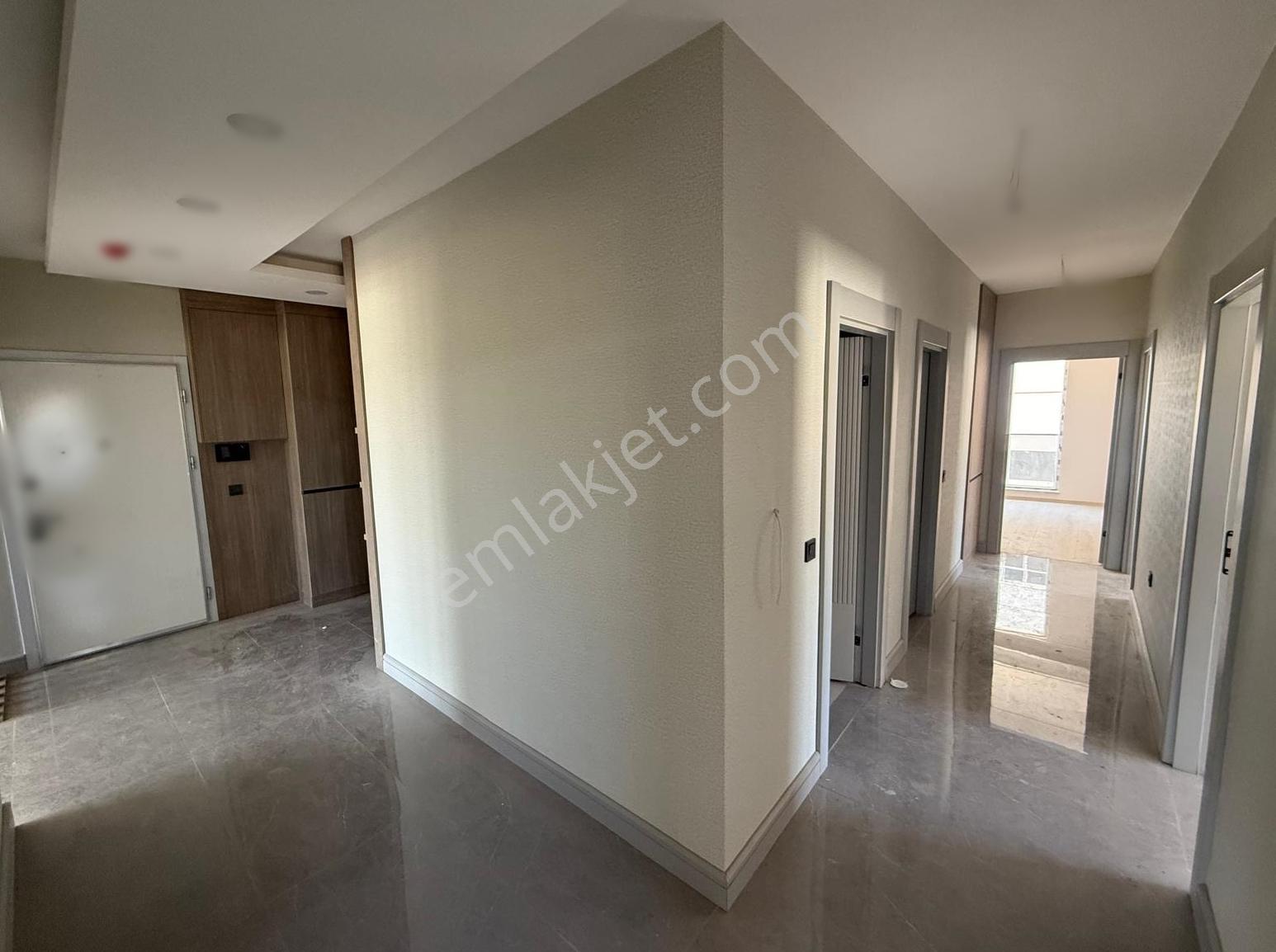 Yenimahalle Susuz Orhanlar Sitesi'nde Geniş 4+1 Satılık Daire - Görsel 7