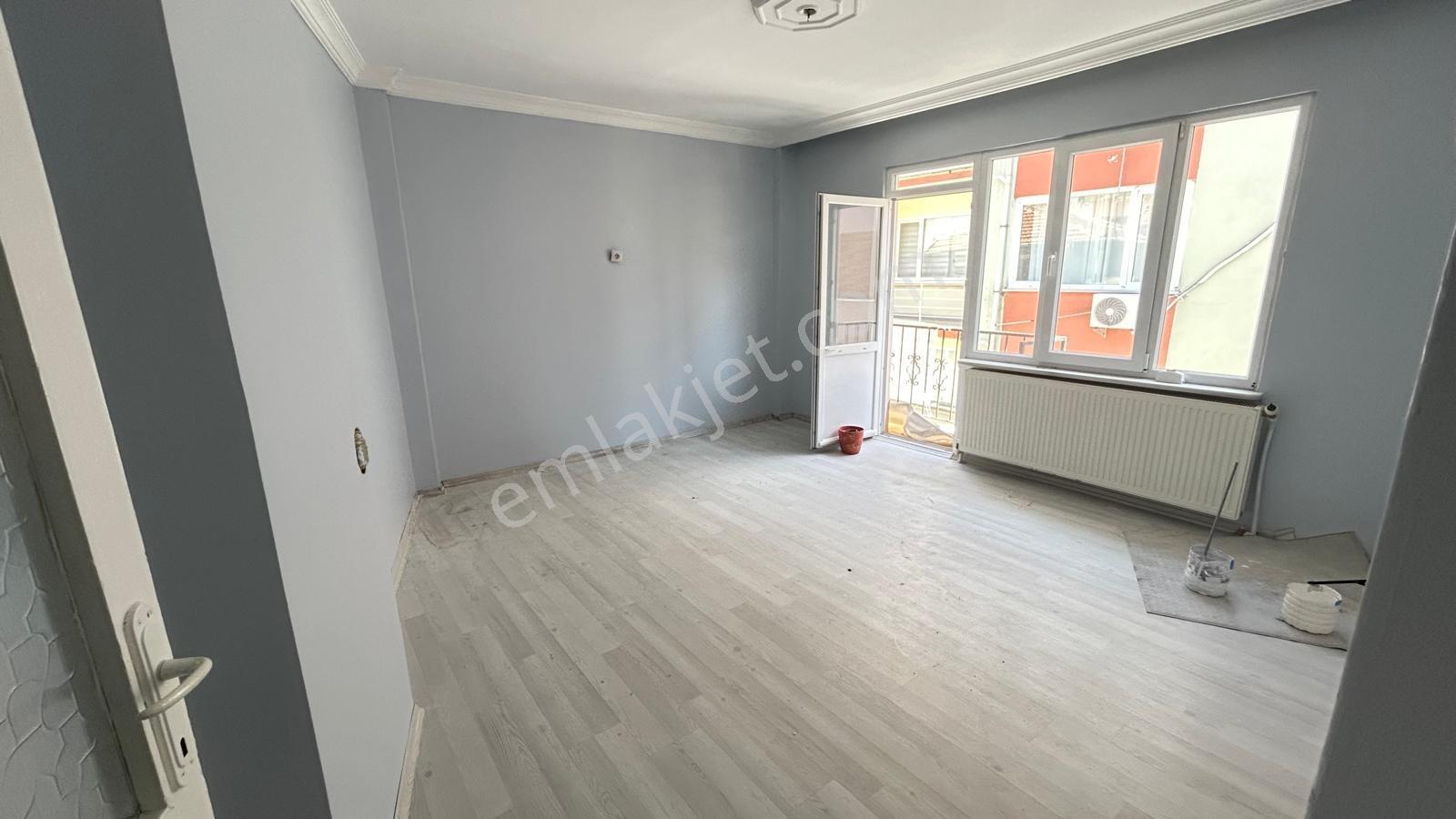 Kıyık Caddesi Yakınında 2 Balkonlu 2+1 Kiralık Daire - Görsel 5