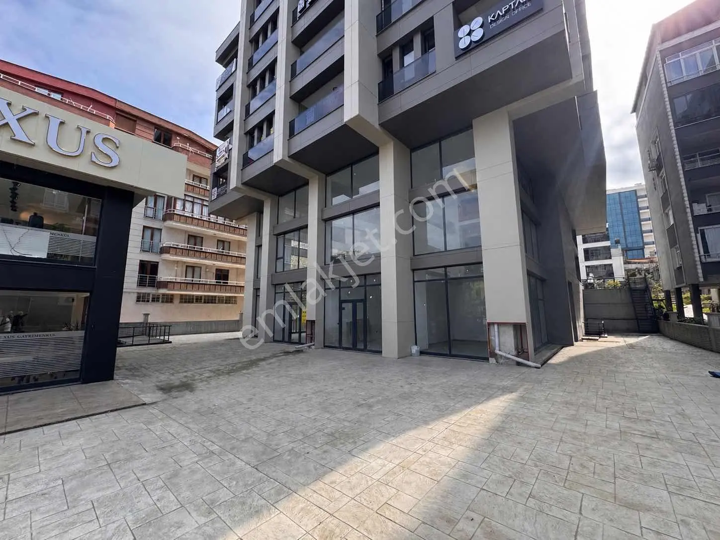 Atatürk Bulvarına Cephe Tabela Değeri Yüksek Kiralık İşyeri