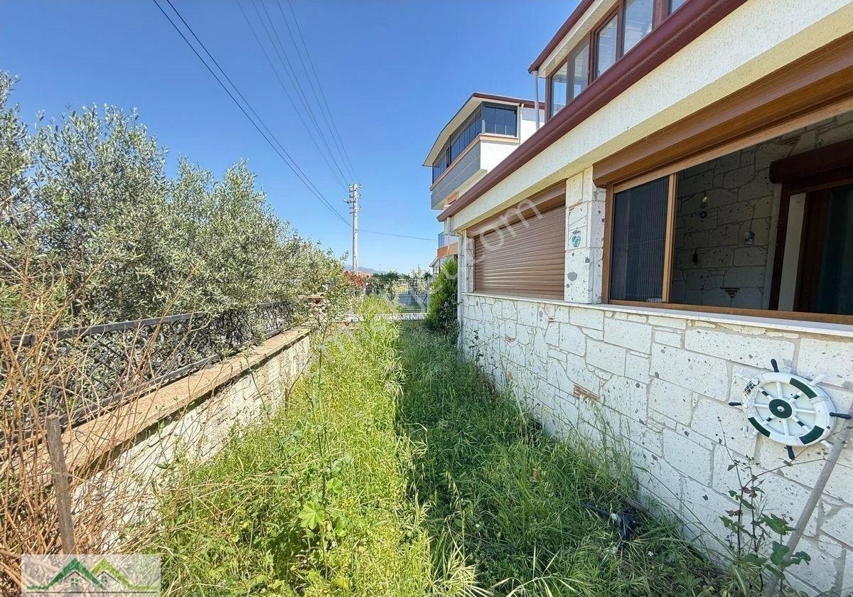Seferihisar Doğanbey'de Satılık 2+1 Bahçeli Full Eşyalı Villa - Görsel 13