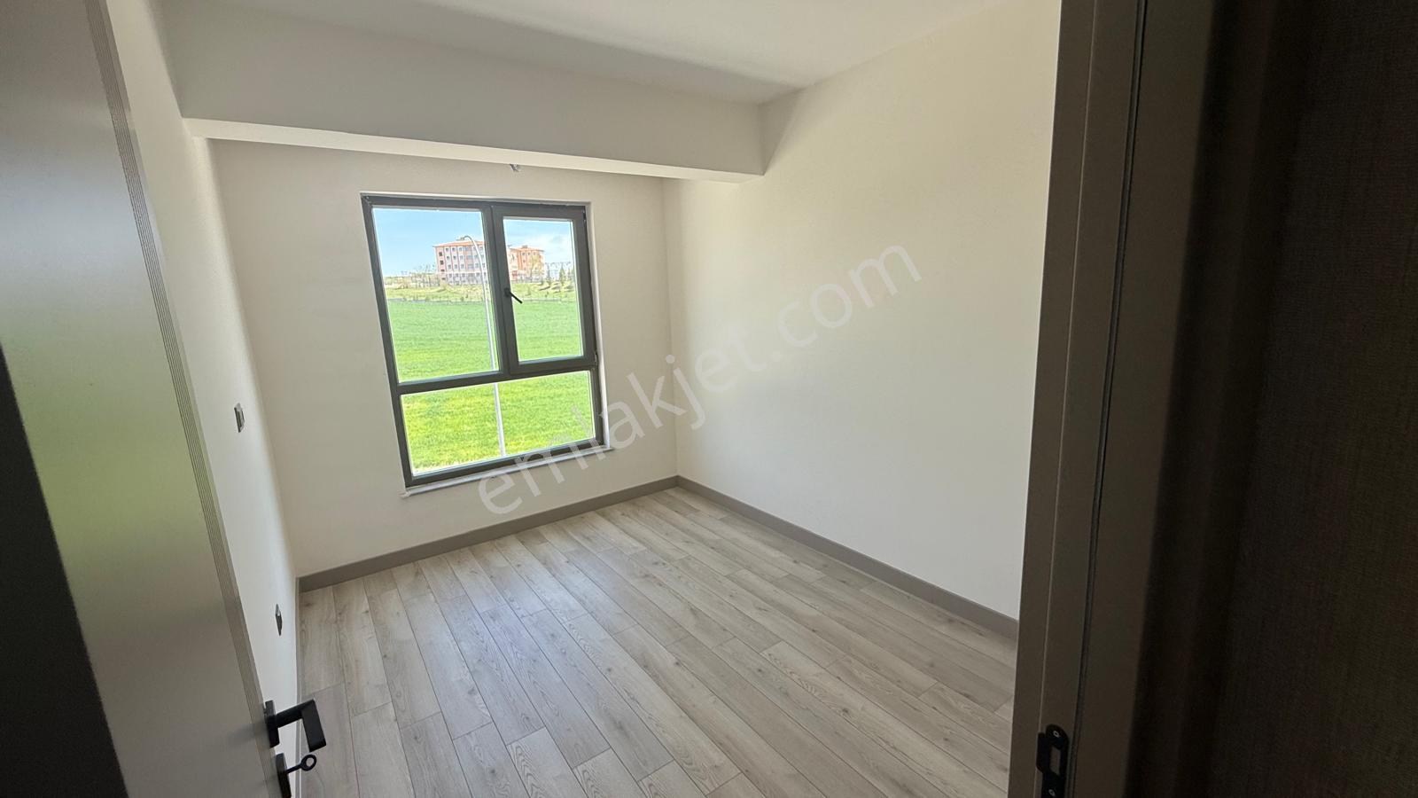 Sincan Saraycık'ta Güvenlikli Sitede Lüx Sıfır Satılık 1+1 Daire - Görsel 10