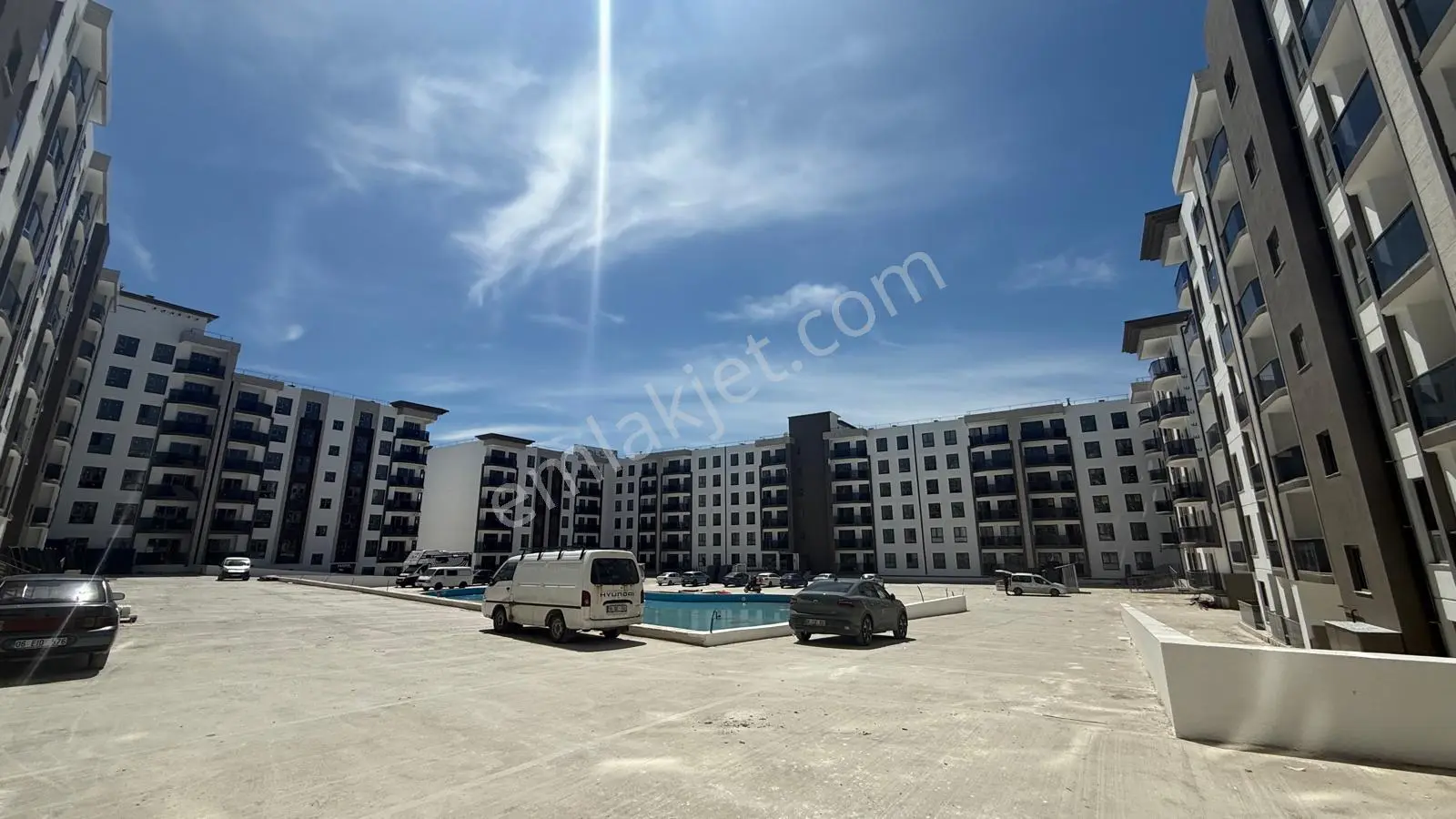 Sincan Saraycık'ta Güvenlikli Sitede Lüx Sıfır Satılık 1+1 Daire - Görsel 4