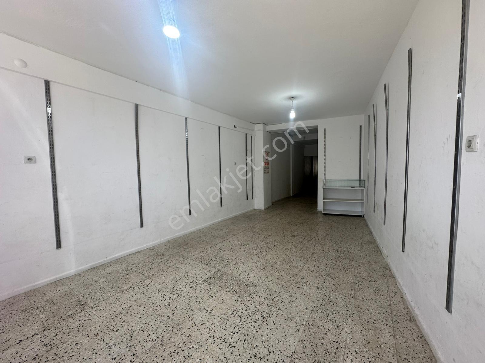 Antalya Muratpaşa Kışla Mahallesinde Kiralık Dükkan - Görsel 5