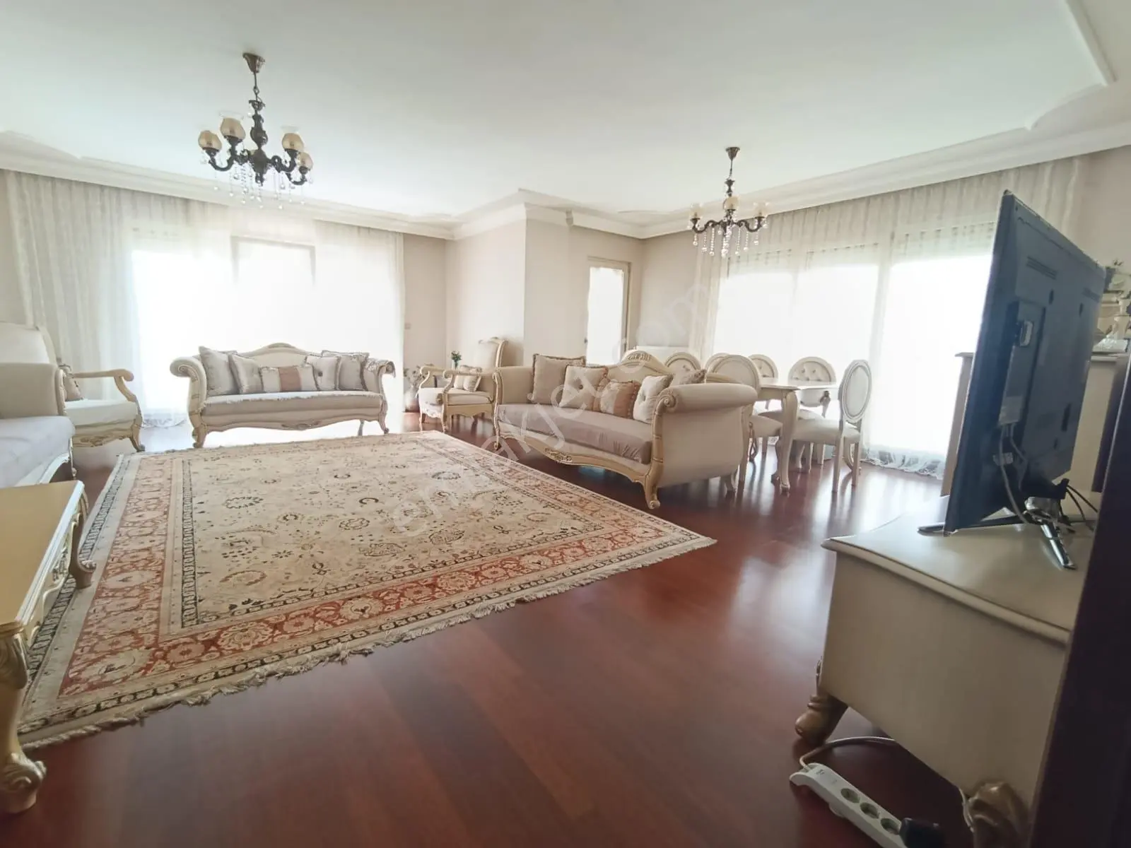 Bahçelievler Çalışlar Caddesine Yakın 220 M² Geniş 4+1 Satılık - Görsel 4