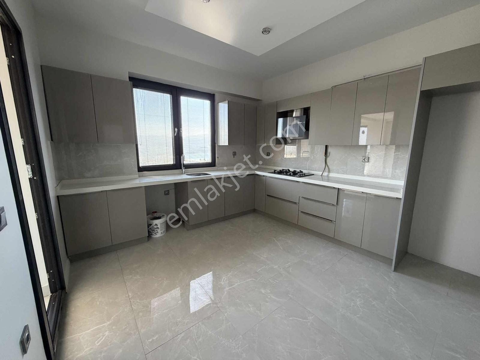 Serdivan Kiralık Daire 5+1 Meşale Evler Site İçi Lüks Daire - Görsel 33