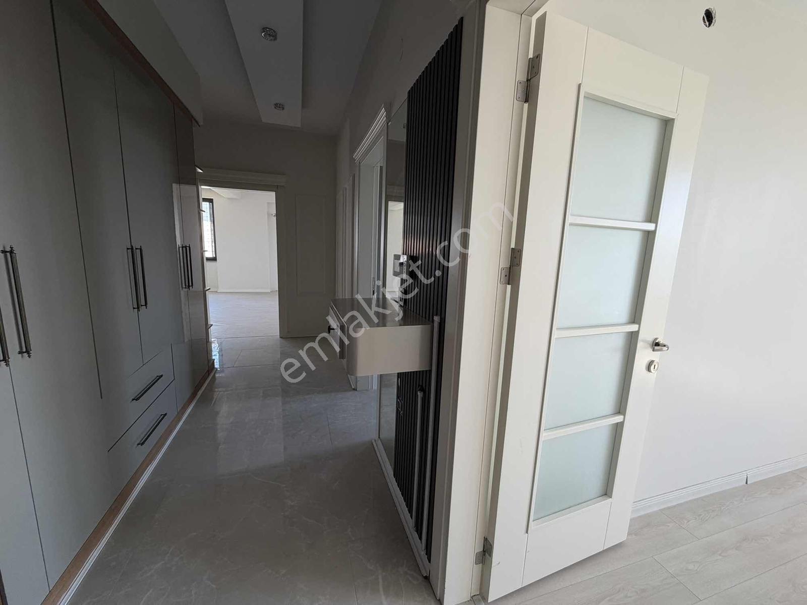 Serdivan Kiralık Daire 5+1 Meşale Evler Site İçi Lüks Daire - Görsel 5