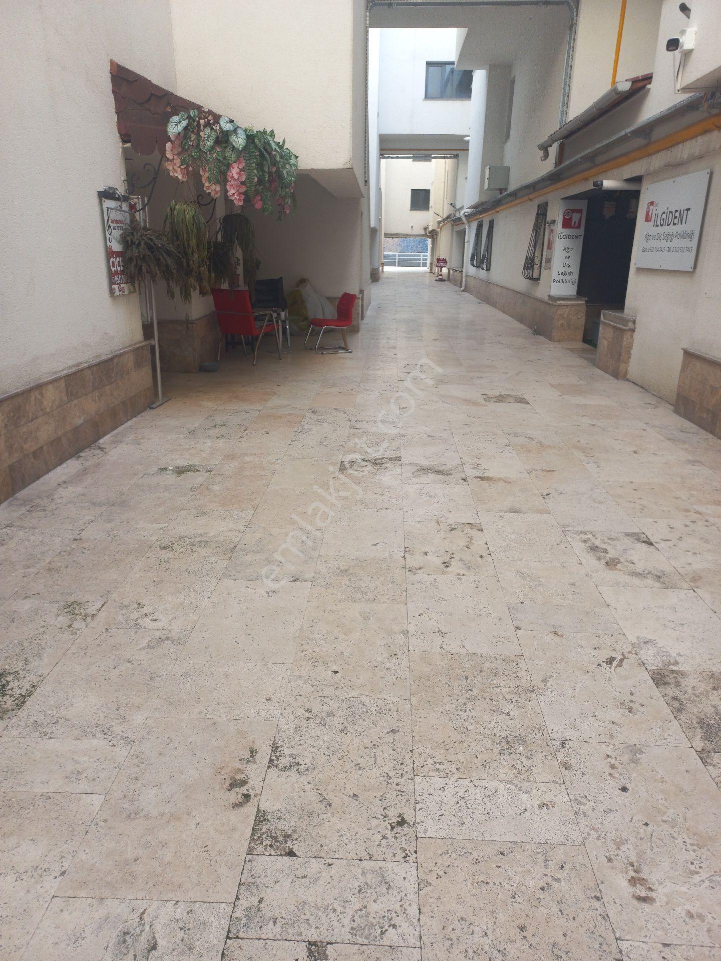 Batıkent Labirent Sitesinde Satılık İş - Görsel 7