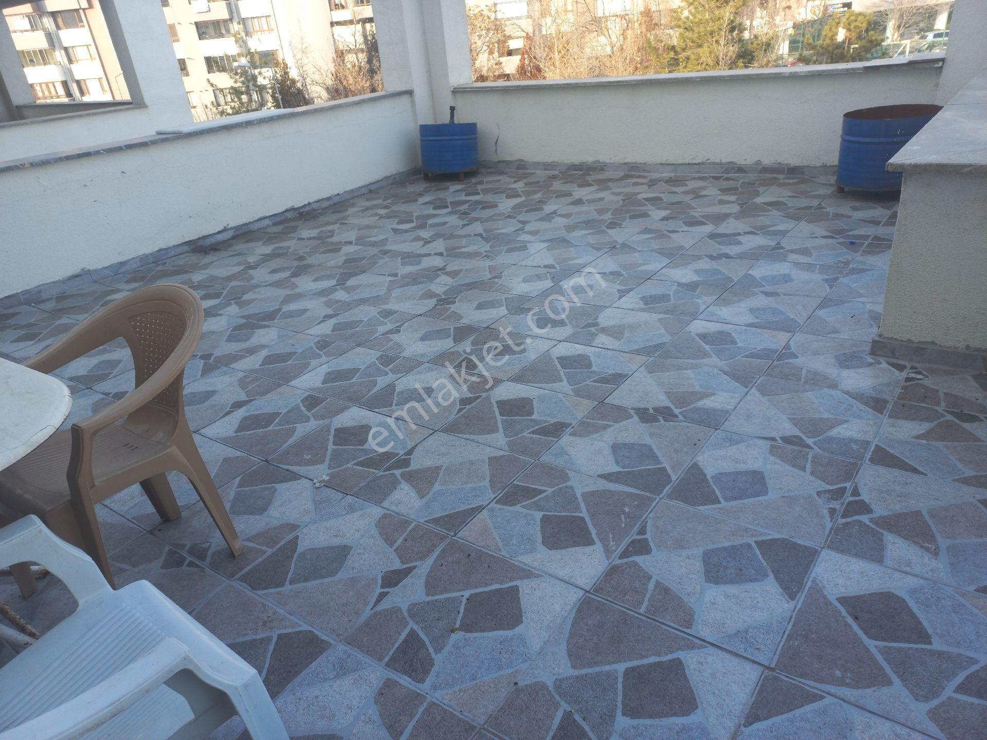 Batıkent Labirent Sitesinde Satılık İş - Görsel 21