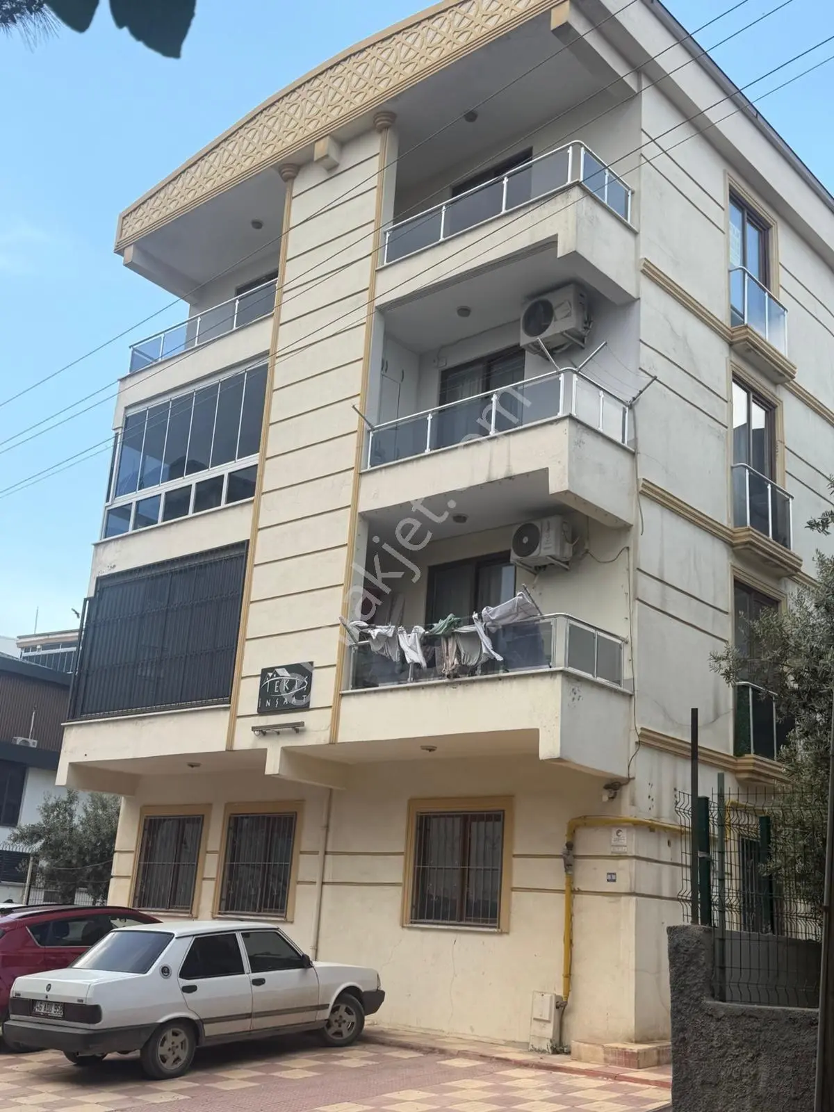 Yıldız Emlaktan Bahçelievler Mahallesi Satılık 3+1 Daire