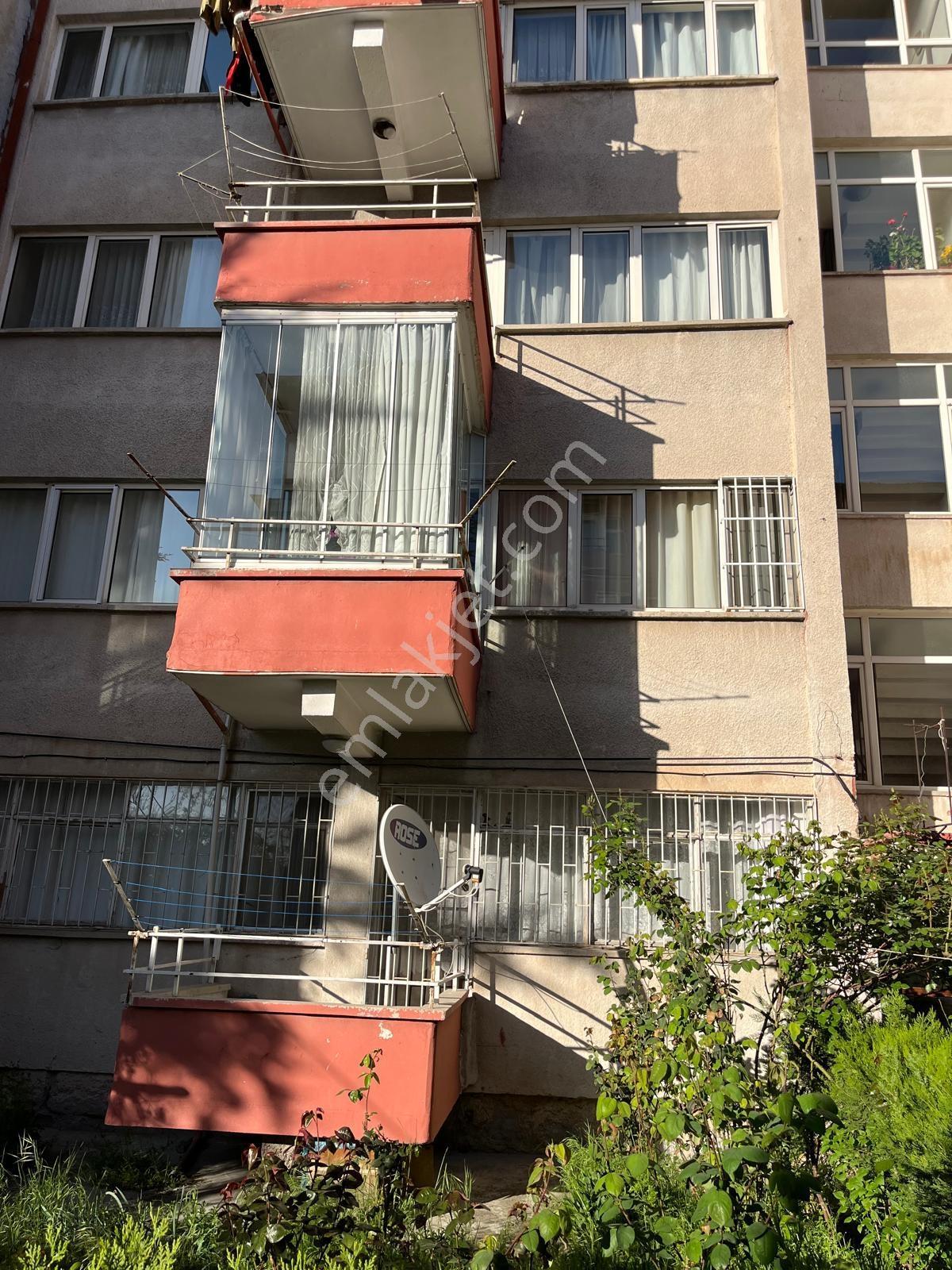 Aydınlıkevler Türkiş Blokları Altınpark Karşısı Yatırımlık - Görsel 27