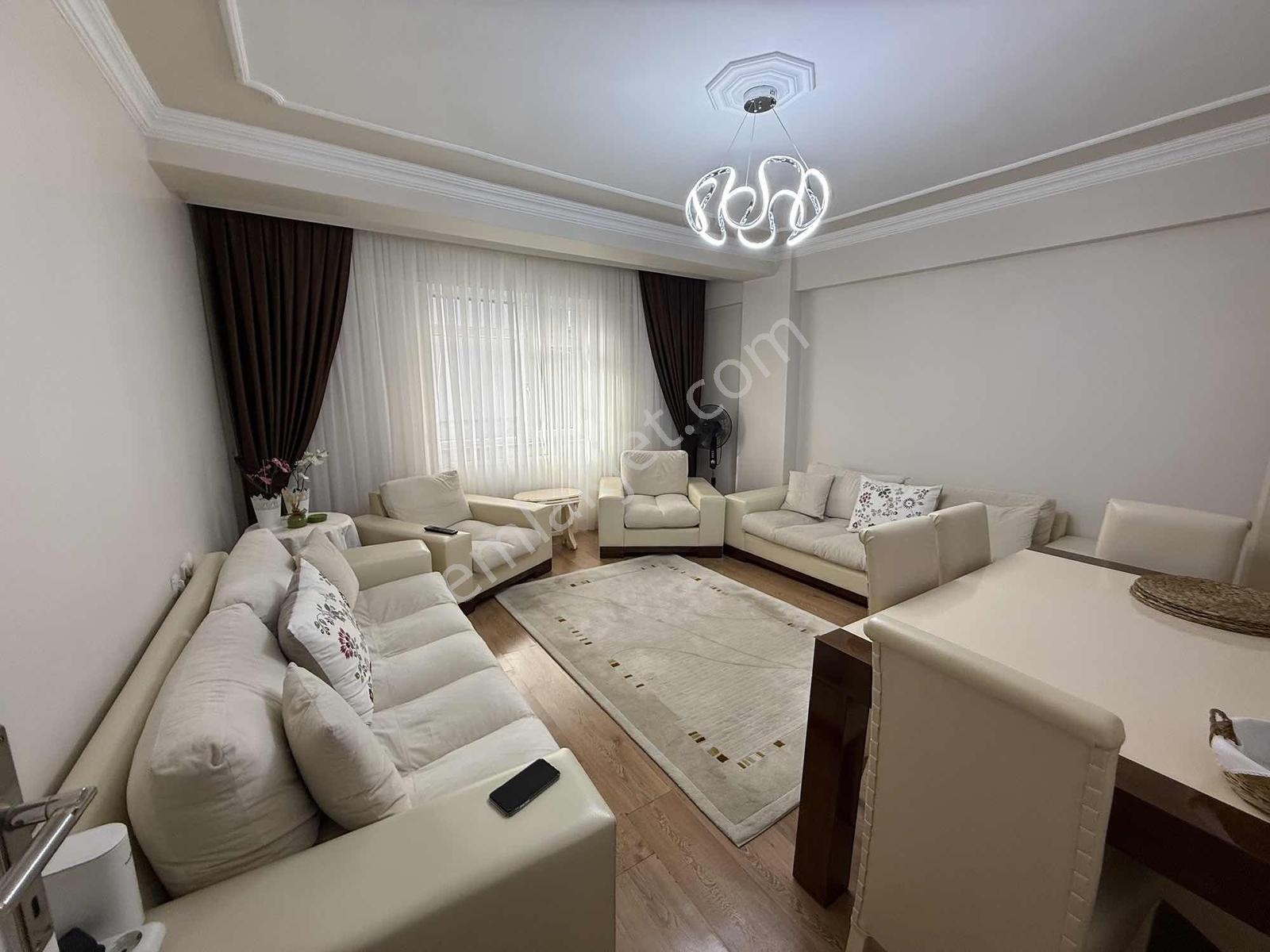 İstanbul Esenler Otogarı Karşısında 2+1 120 M2 Satılık Daire