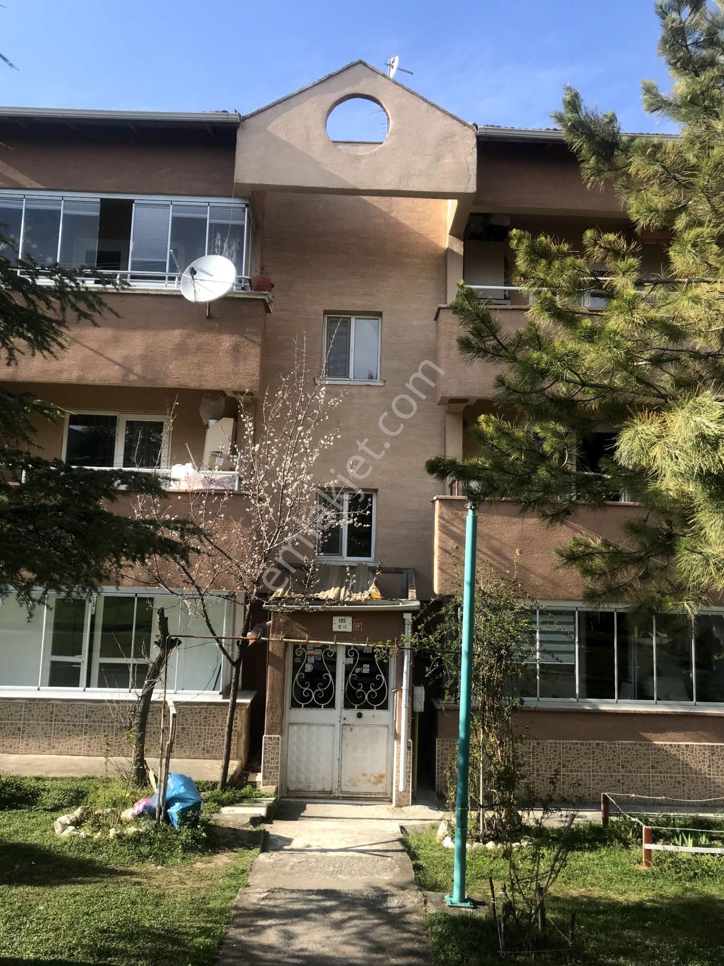 Sultandere Sahibinden 3+1 130 M2 Temiz Arakat Geniş Daire