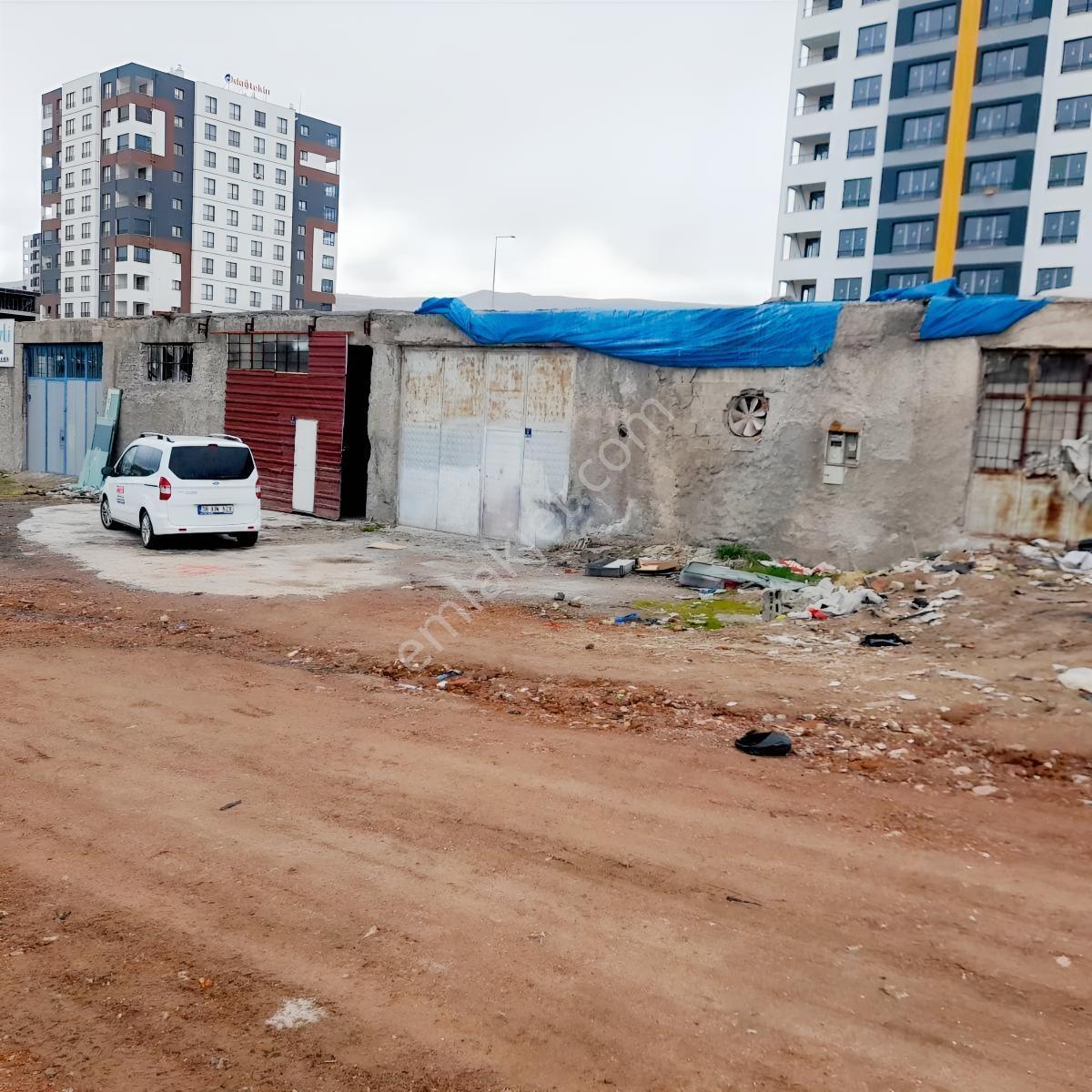 Erkilette Kiralık 800 M2 Hangar