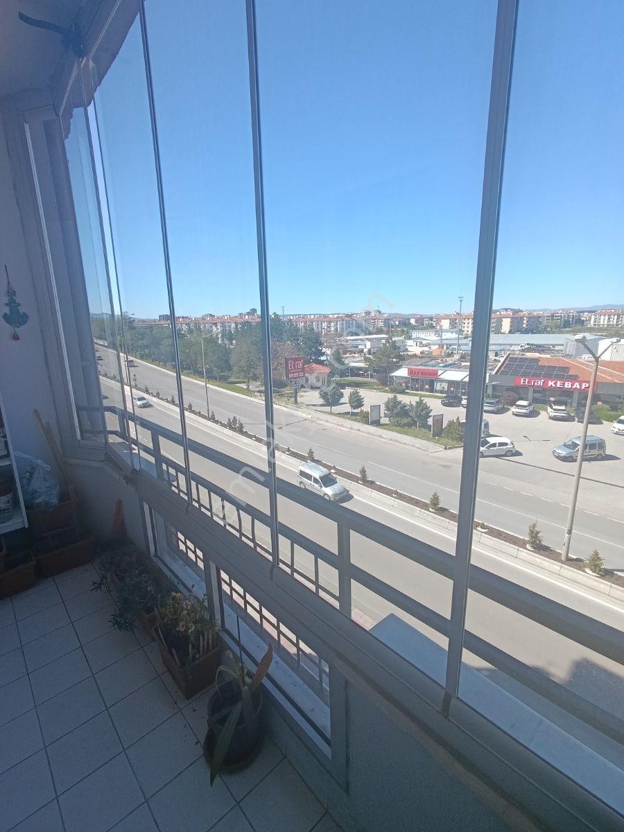 Hattatkarahisar Mahallesinde Ana Cadde Üzeri Fırsat 3+1 Daire - Görsel 18