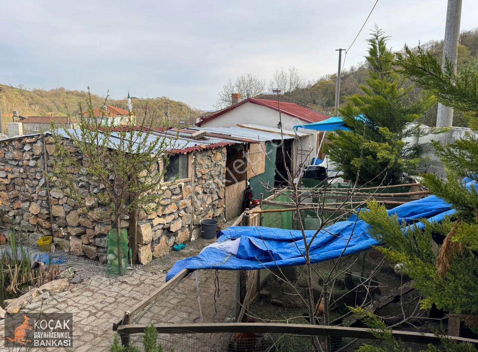 Bayındır Köyünde 228m2 Arsa Üzerine Kurulu Bahçeli Müstakil Ev - Görsel 11