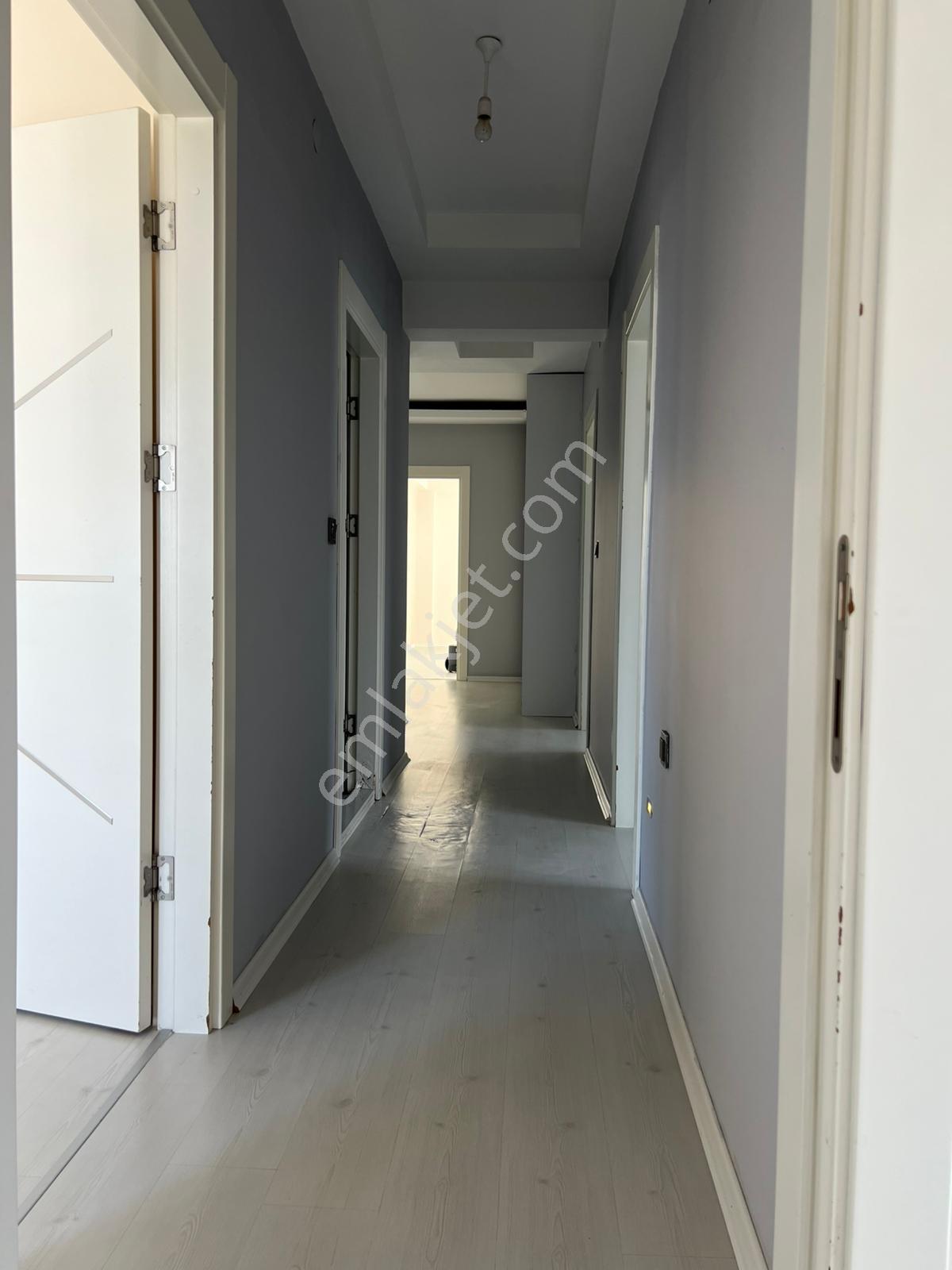 Afyon Uydukent Paşa Cami Karşısı Kiralık 4+1, Lüks Daire - Görsel 32