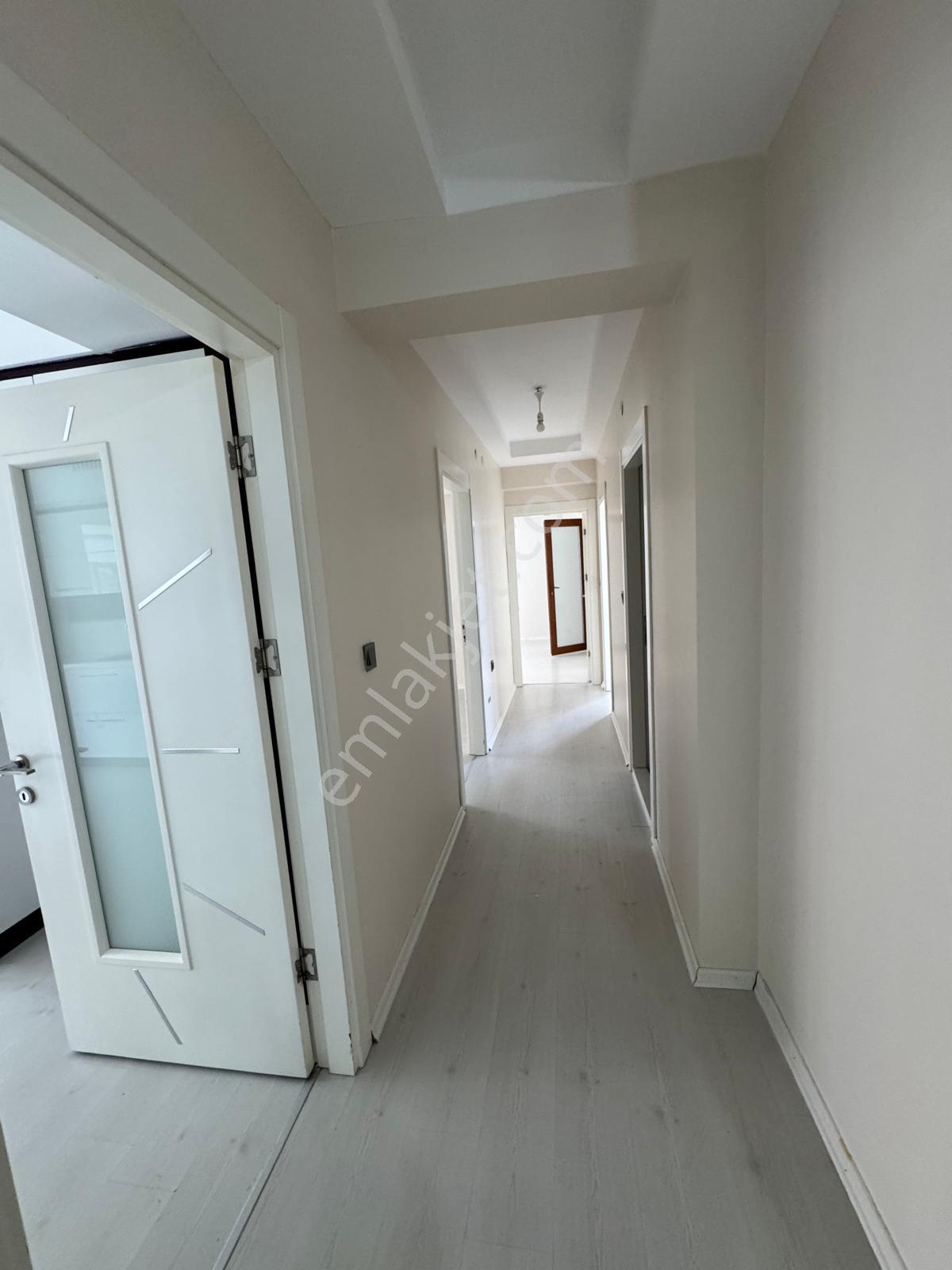 Afyon Uydukent Paşa Cami Karşısı Kiralık 4+1, Lüks Daire - Görsel 26