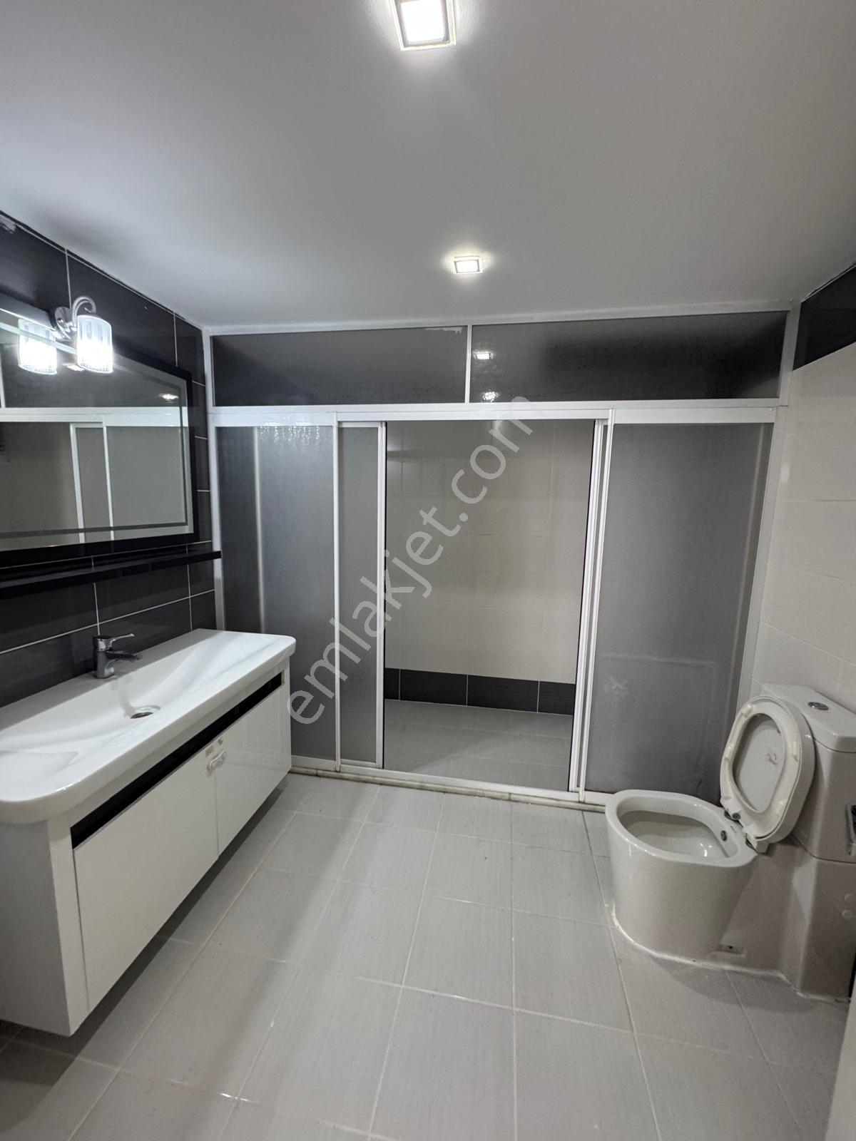 Afyon Uydukent Paşa Cami Karşısı Kiralık 4+1, Lüks Daire - Görsel 18