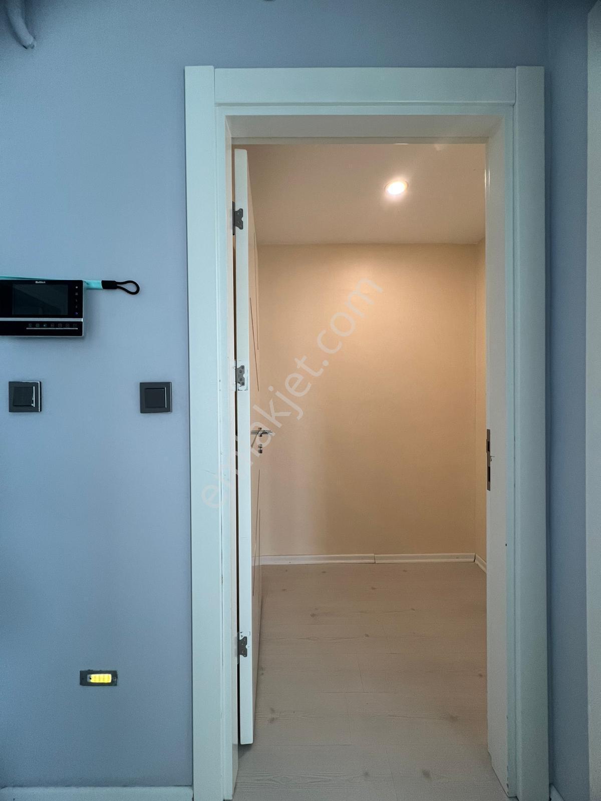 Afyon Uydukent Paşa Cami Karşısı Kiralık 4+1, Lüks Daire - Görsel 6