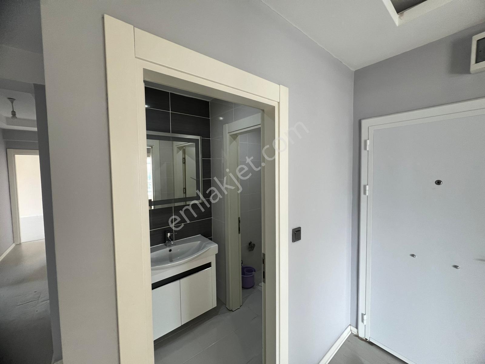 Afyon Uydukent Paşa Cami Karşısı Kiralık 4+1, Lüks Daire - Görsel 20