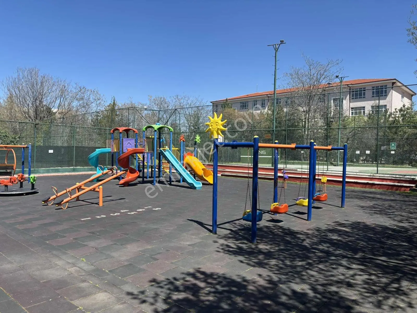 Kuttaş'tan Fırsat Daire Park Evleri Sitesinde 3+1 Ön Katta 130 M - Görsel 3