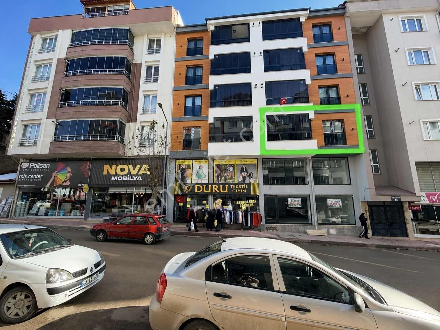 Merzifon Lıse Caddesi İçinde 2+0 Caddeye Cephe Ultra Lüks Daire - Görsel 19