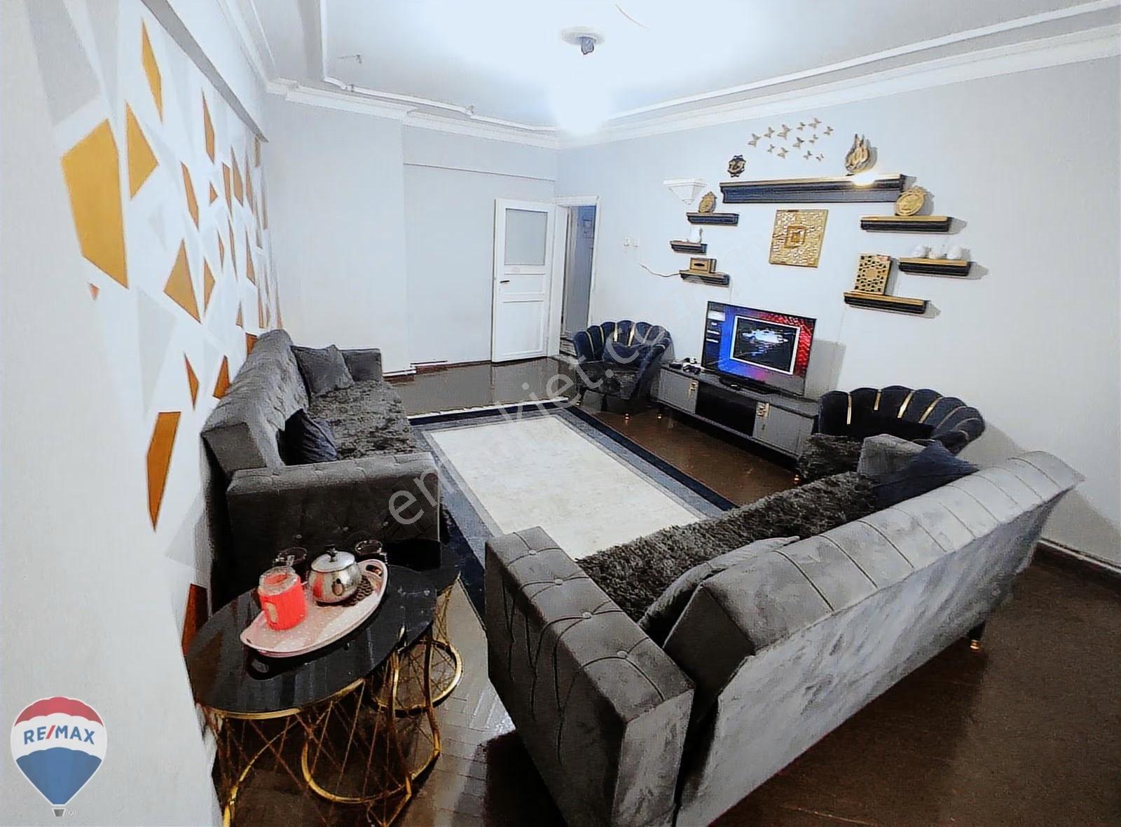 Re/max Mavi'den Kocaali'nin Tam Kalbinde 3+1 Geniş Ferah Daire - Görsel 2