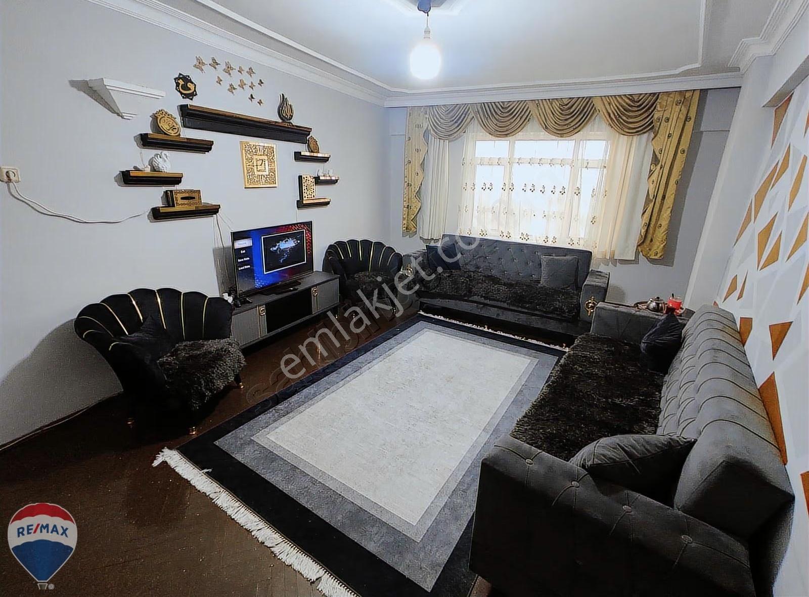 Re/max Mavi'den Kocaali'nin Tam Kalbinde 3+1 Geniş Ferah Daire - Görsel 3