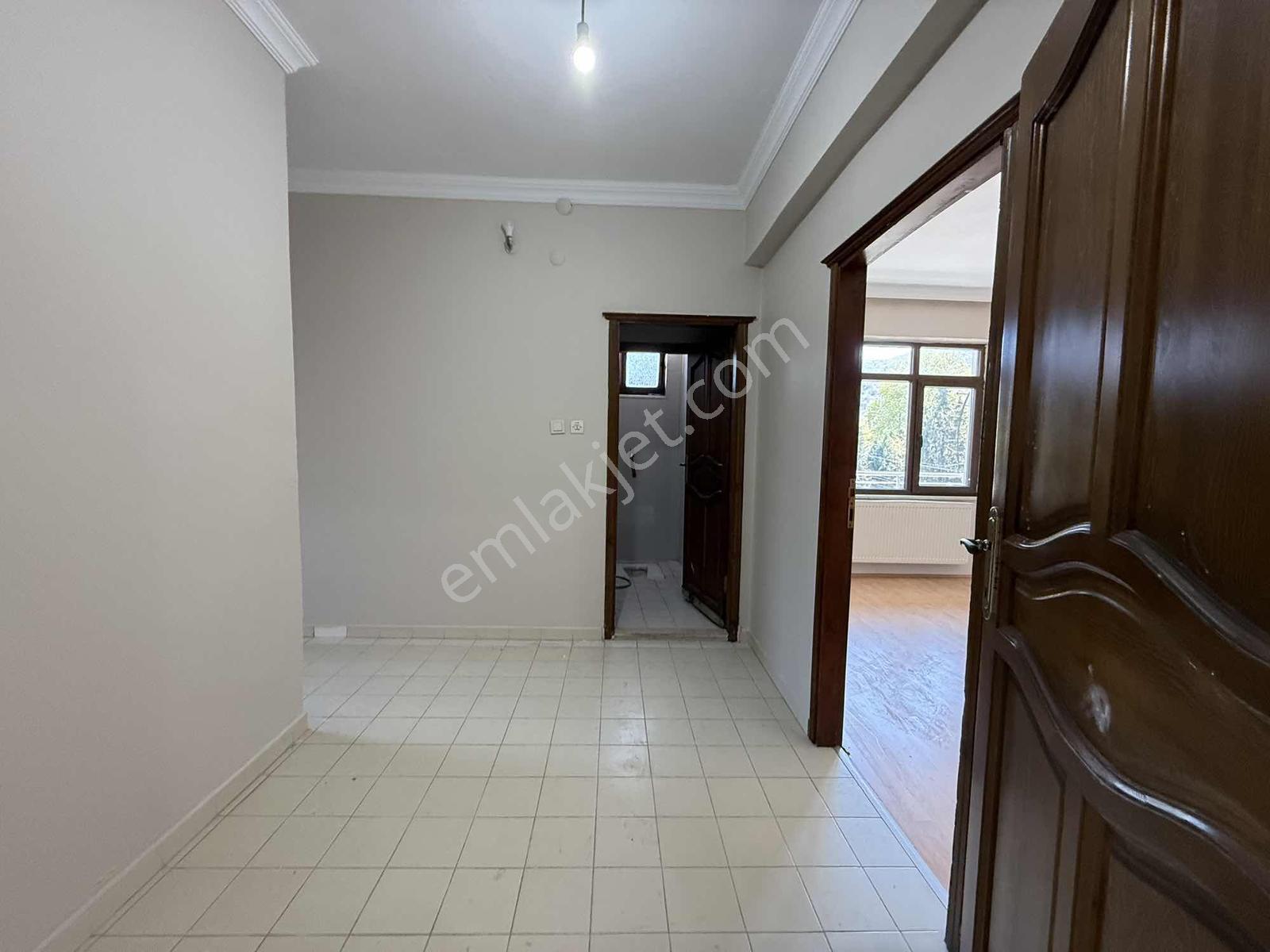 Ayşe Emlaktan Sapancada Kiralık Daire - Görsel 12