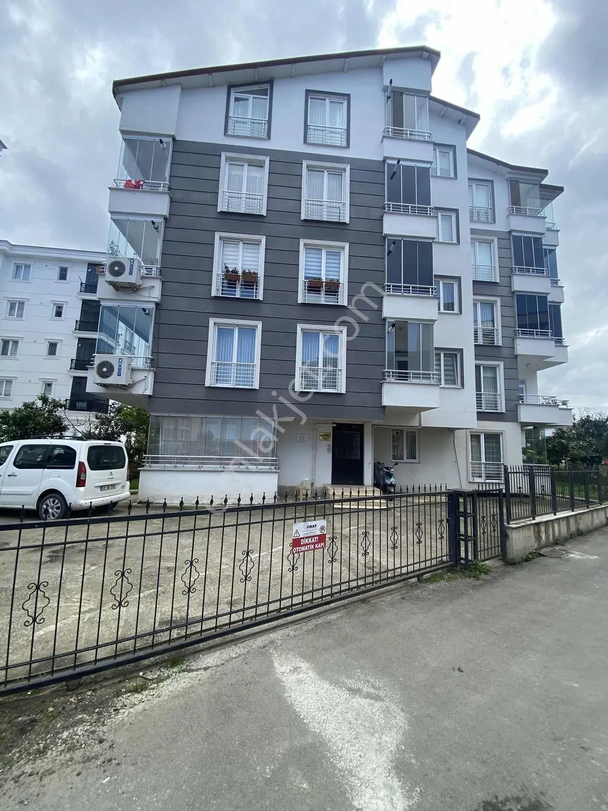 Tepe Gayrimenkulden Kumbasi Mah De 3+1 Satlik Daire