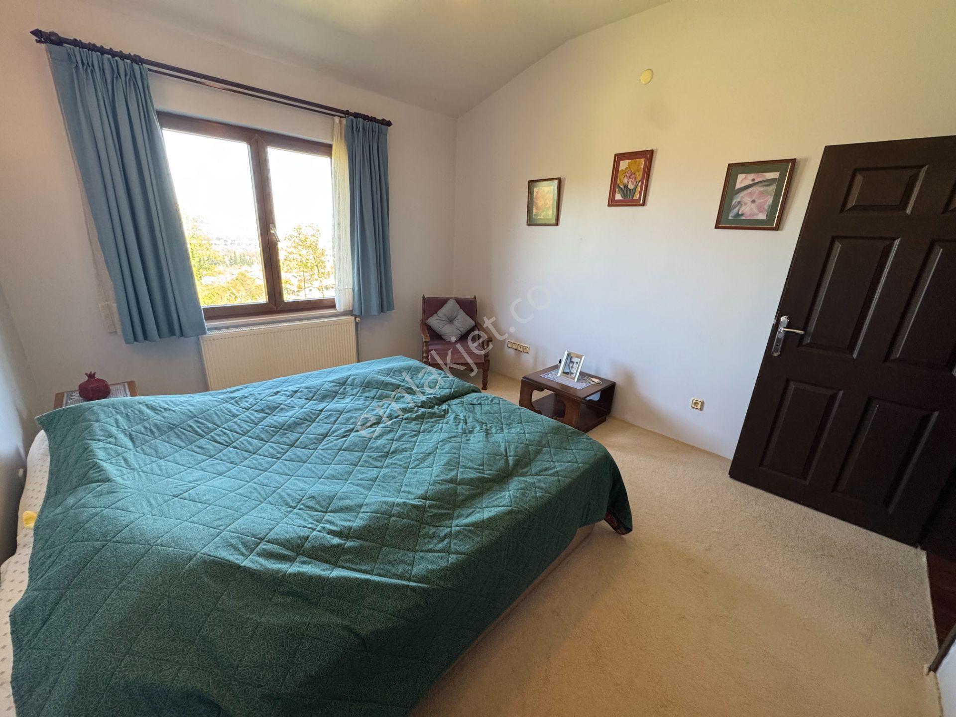 Sapanca Yanık’ta Site İçinde Göl Manzaralı Villa, - Görsel 24