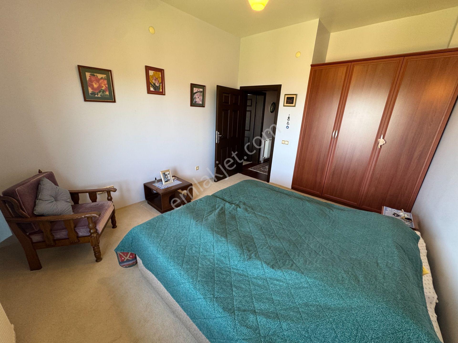 Sapanca Yanık’ta Site İçinde Göl Manzaralı Villa, - Görsel 26
