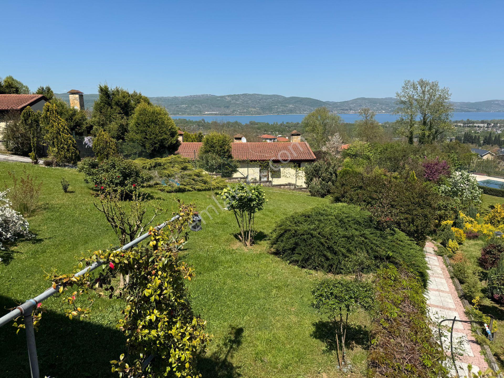 Sapanca Yanık’ta Site İçinde Göl Manzaralı Villa, - Görsel 12